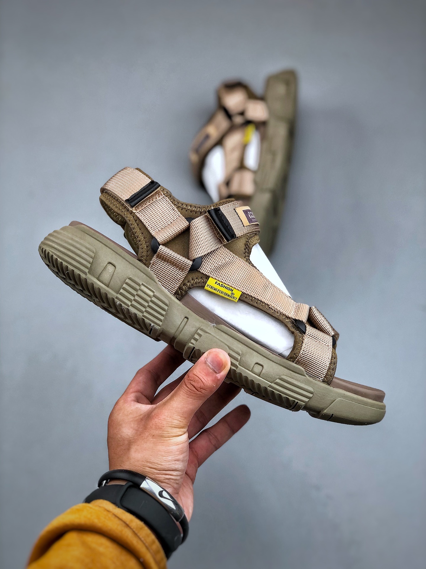 ECCO summer outdoor wear new Baotou beach sandals outdoor men's leather sandals wading shoes