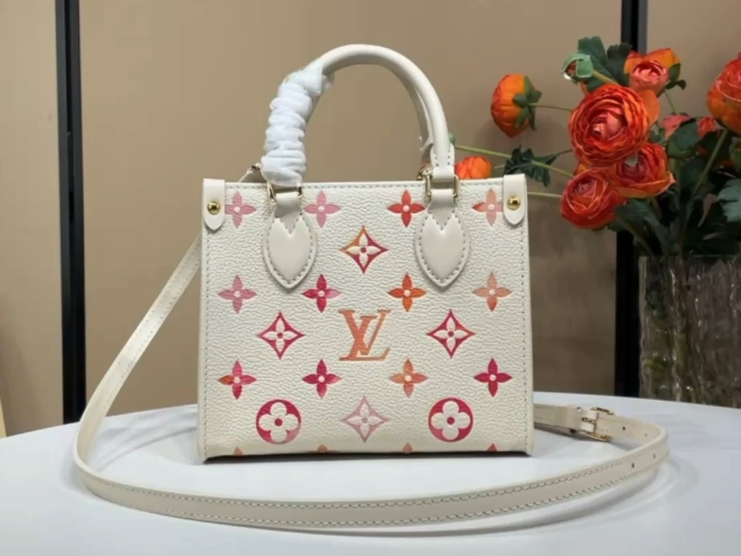 Louis Vuitton ONTHEGO BB handbagM47115 strawberry red (silk screen) short video