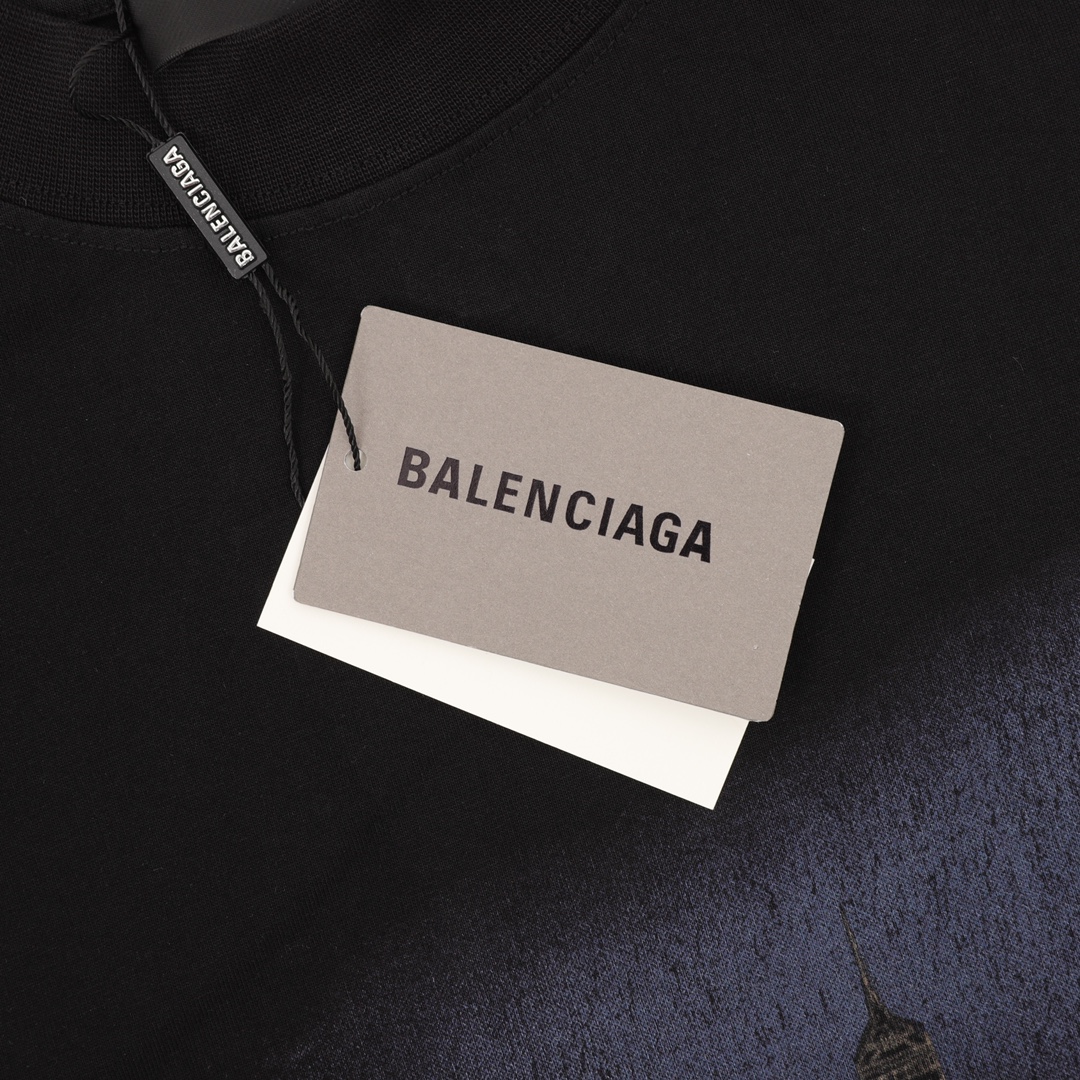 balenciaga/巴黎世家 巴黎铁塔夜景印花短袖 康丽白墨数码直喷印花