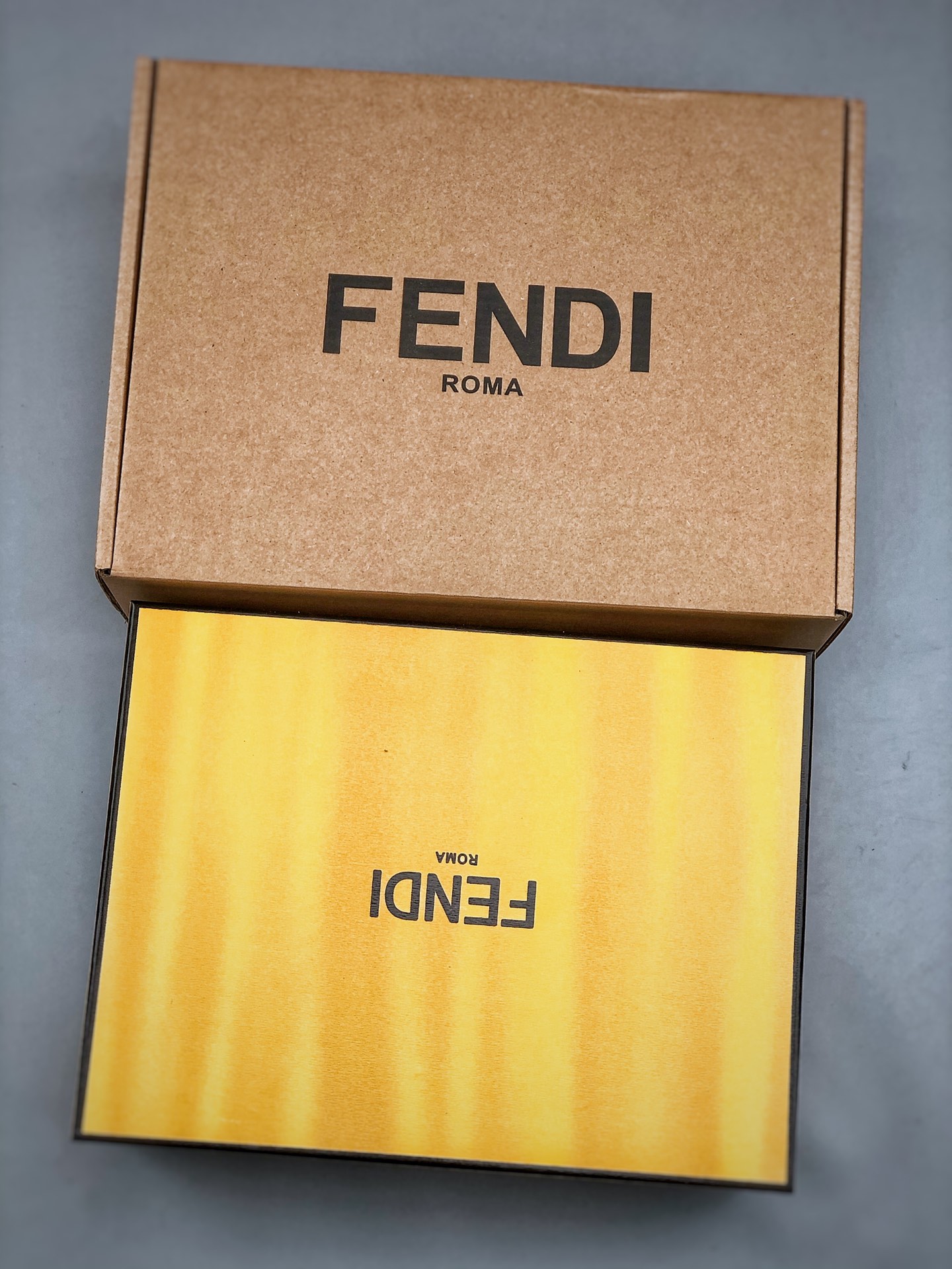 400 Fendi FIight芬迪情侣款休闲鞋