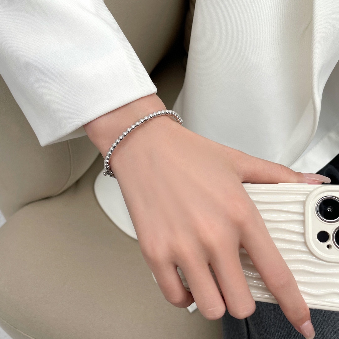 Van Cleef & Arpels vca Perlee珠珠手镯 尺寸: 16.17.18号