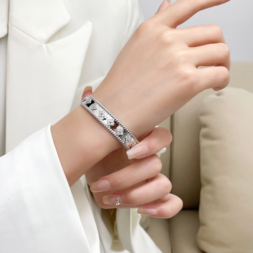 Van Cleef & Arpels vca 宽版 万花筒手镯 尺寸16.17.18号