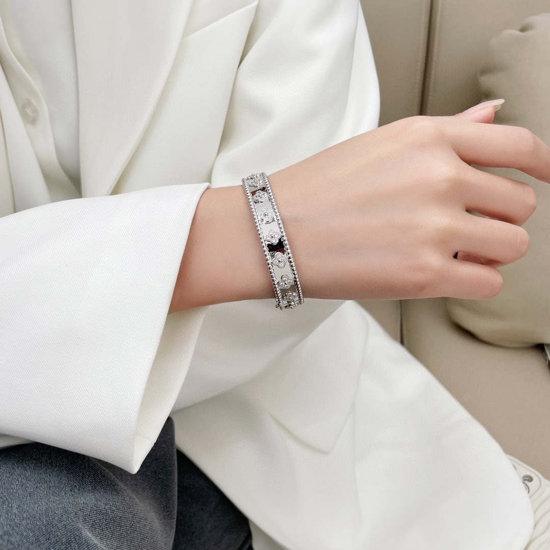 Van Cleef & Arpels vca 宽版 万花筒手镯 尺寸16.17.18号