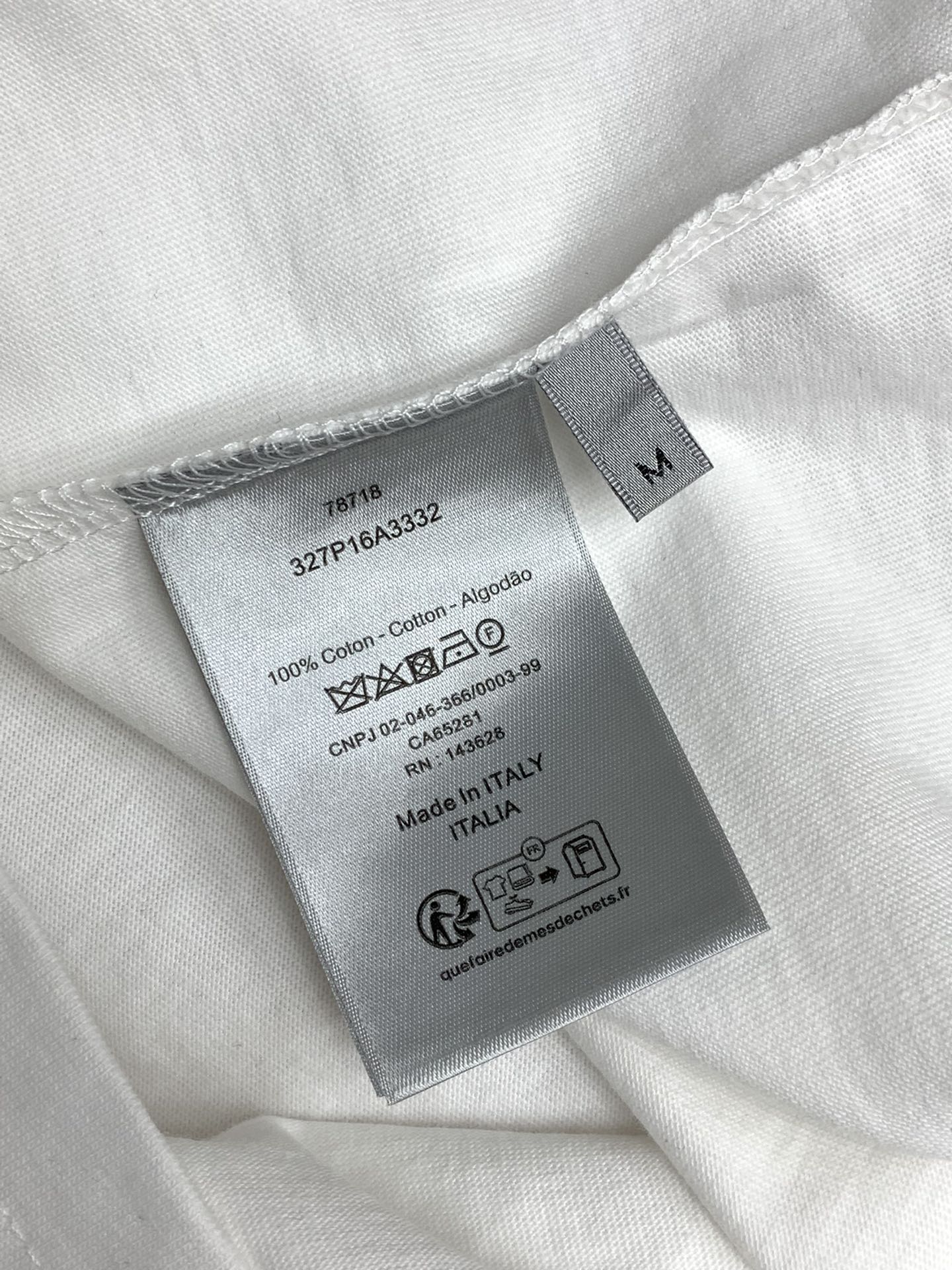 Dior迪奥2024夏季新品专柜同步有售简约时尚圆领短袖T恤原版进口面料舒适透气顶级印花工艺字母图案装饰