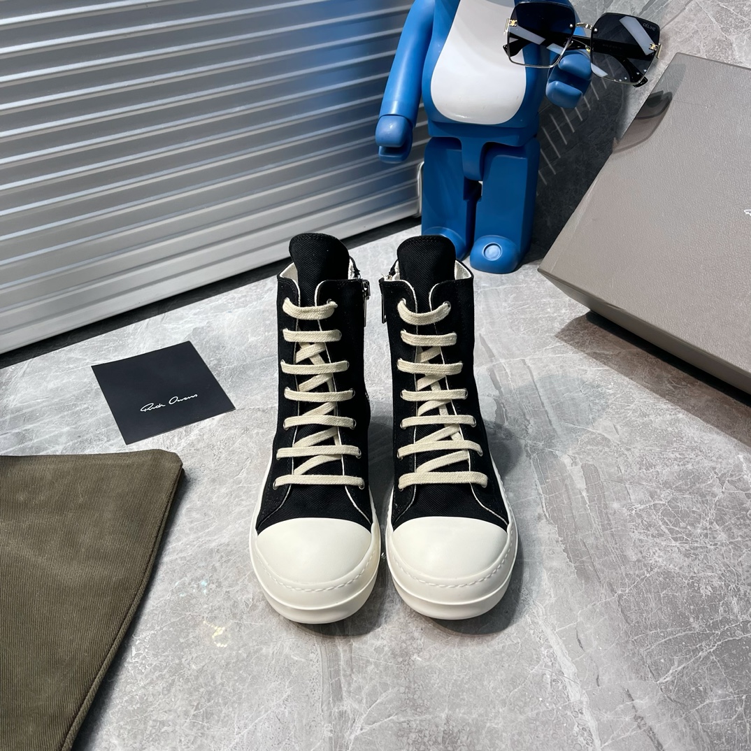 NO:420994,Low-top canvas shoes on the cloth, Gaobang men's style, Rick Owens / Rick Owens low-top canvas shoes, classic black canvas low-top hot-top original milk-scented sole, original imported fine-print fabric from Taiwan, size 35-47 (45, 46, 47 custom made, no return or exchange), casual shoes/sports, sneakers19860909布面低邦 高邦男款都 瑞克.欧文斯 /Rick Owens 低帮款帆布鞋经典黑色色帆布低帮火爆上市原版奶香底,原厂台湾进口细纹布 尺码35-47（45、46、47订做不退换）,休闲鞋/运动鞋,sneakers,Women's Shoes
