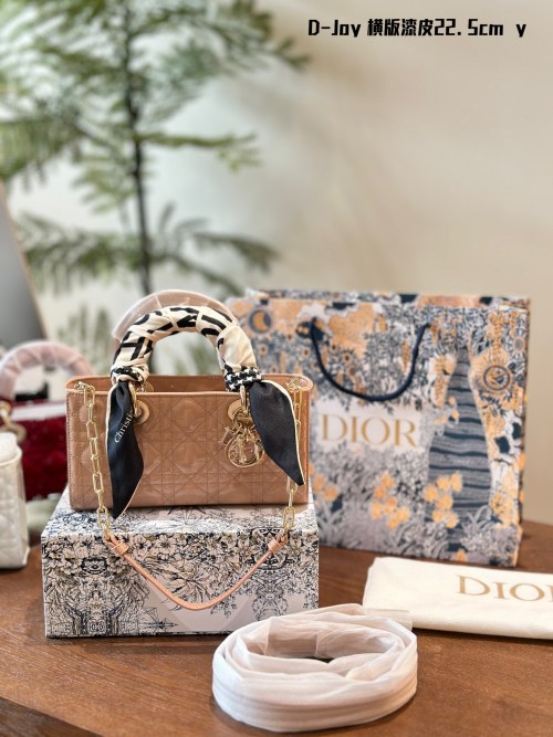 Dior Lady D-Joy Micro Bag Cruise 2024, 22.5cm, Premium Quality, Gift Packaging 1 Dior Lady D-Joy Micro Bag Cruise 2024, 22.5cm, Premium Quality, Gift Packaging