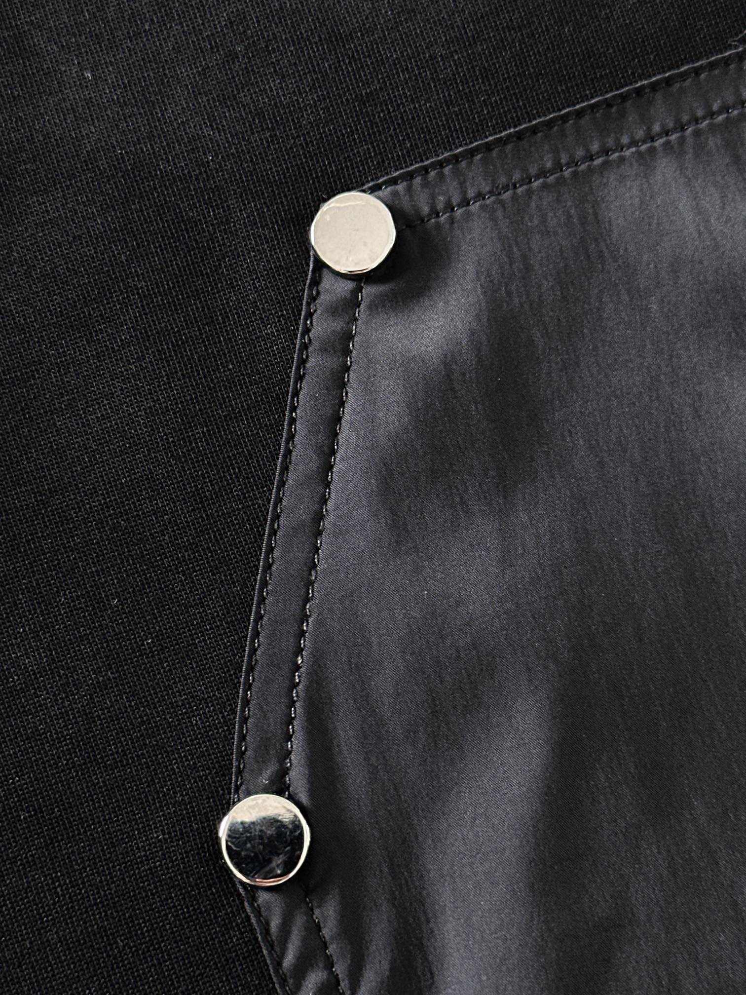 普拉达 香港贸易公司渠道货.2025夏季新款 男士休闲百搭束脚卫裤休闲裤.客供精纺纯棉面料,区别于一般的