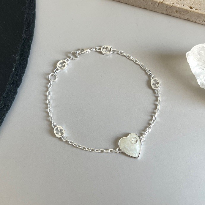 NO:104308,Gucci Gucci 925 sterling silver Heart interlocking double G bracelet size 172cm, Gucci bracelet, gucci, gucci, bracelet, pure silver19860909Gucci古驰925纯银Heart互扣式双G手链 尺寸172cm,古驰手链,gucci,gucci,bracelet,pure silver,Jewelry