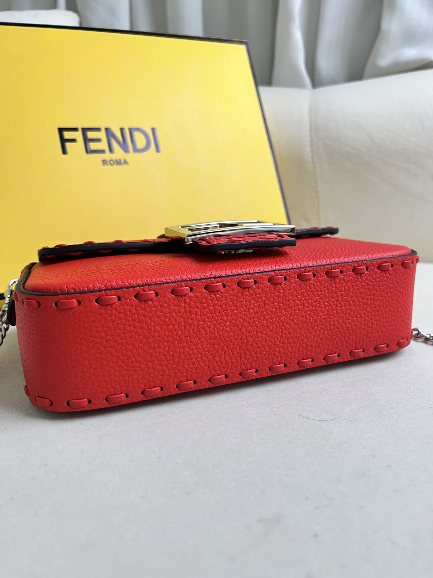 Fendi Baguette Red Leather Shoulder Bag with Chain - Elegant & Stylish 9 i1715845476 944 8