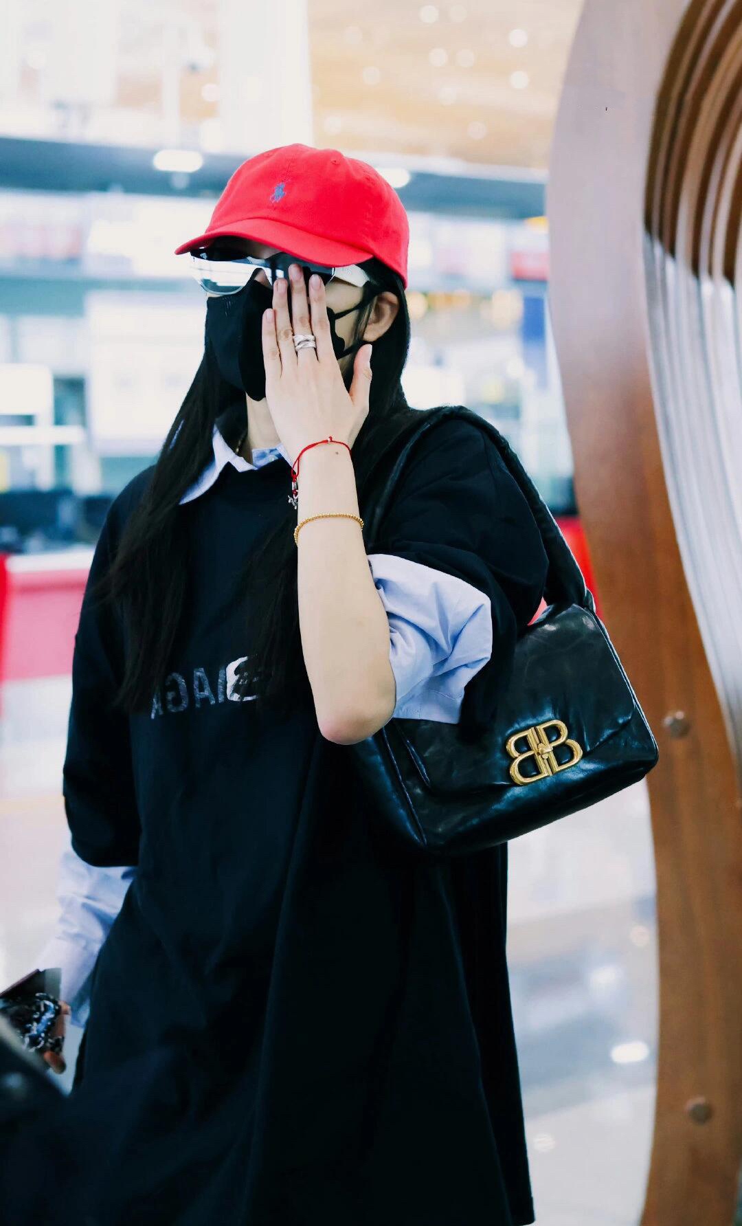 路易威登 Louis Vuitton 高定典藏名品高定成衣时装外套连衣裙衬衫T恤 #F4BF2A7B 4