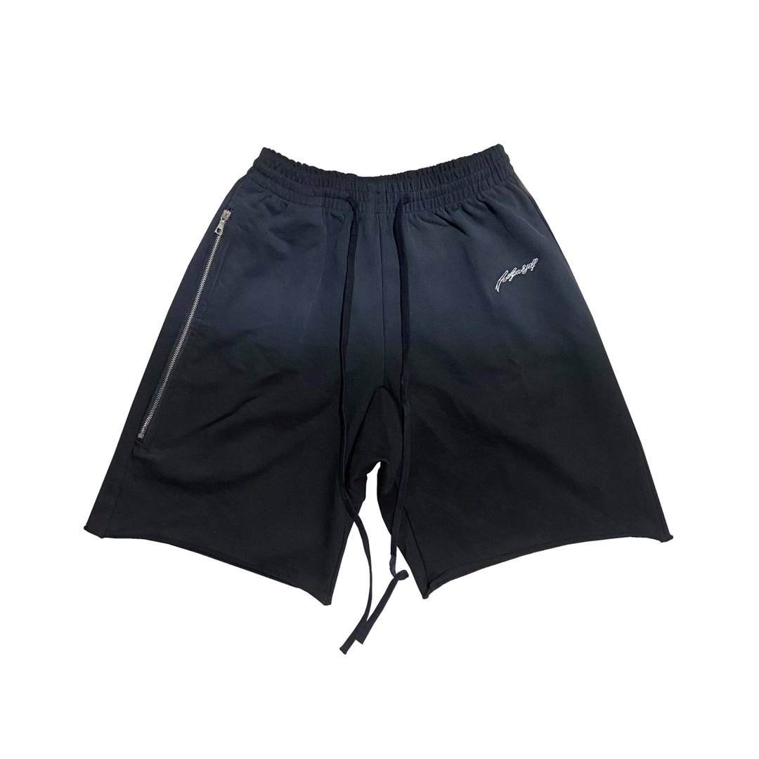 Product Summary: Lightweight shorts for men in Black Almond, available in SM, L, XL sizes. - 图片 3