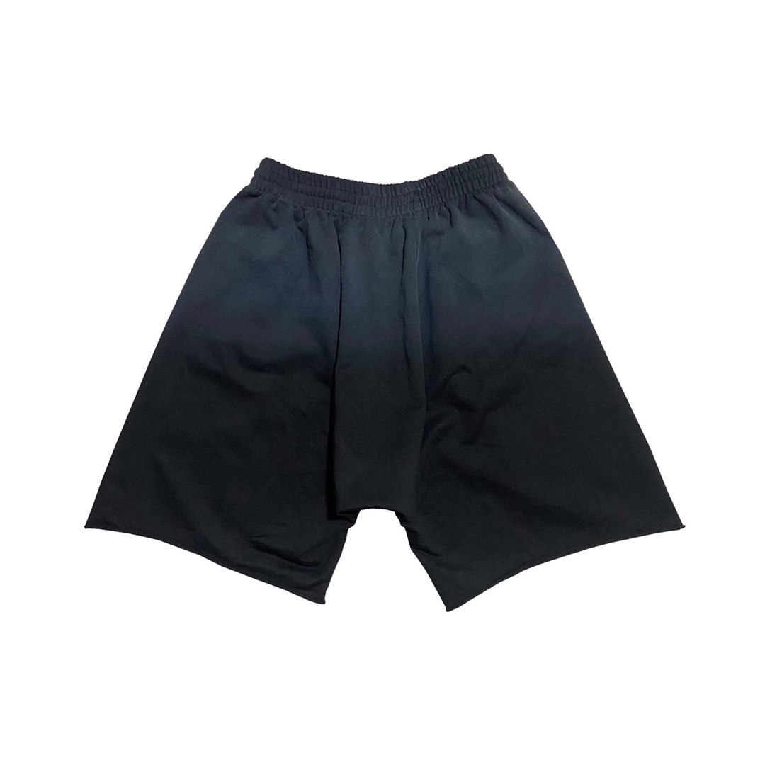 Product Summary: Lightweight shorts for men in Black Almond, available in SM, L, XL sizes. - 图片 4