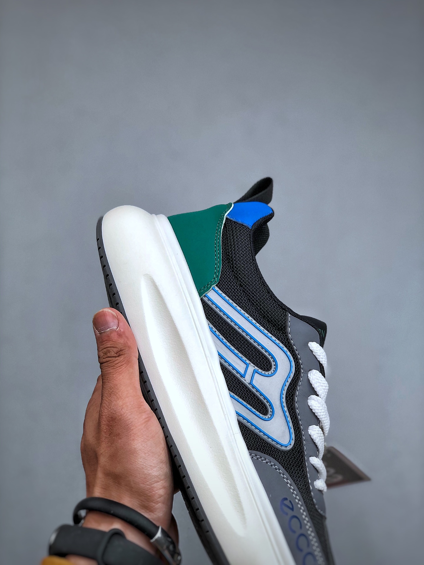 260 T/Ecco爱步男鞋2024年新款 拼接板鞋拼色小白鞋