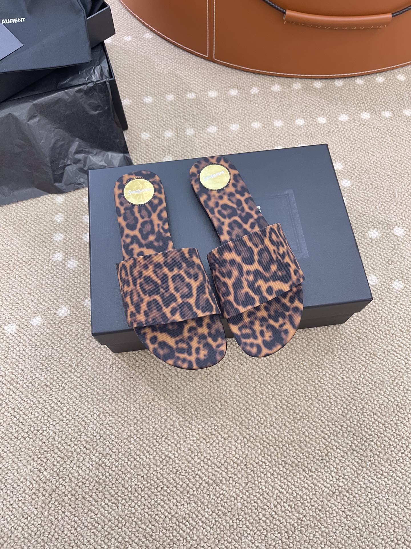 High Quality Designer Replica
 Yves Saint Laurent Shoes Slippers Leopard Print Cowhide Genuine Leather Sheepskin