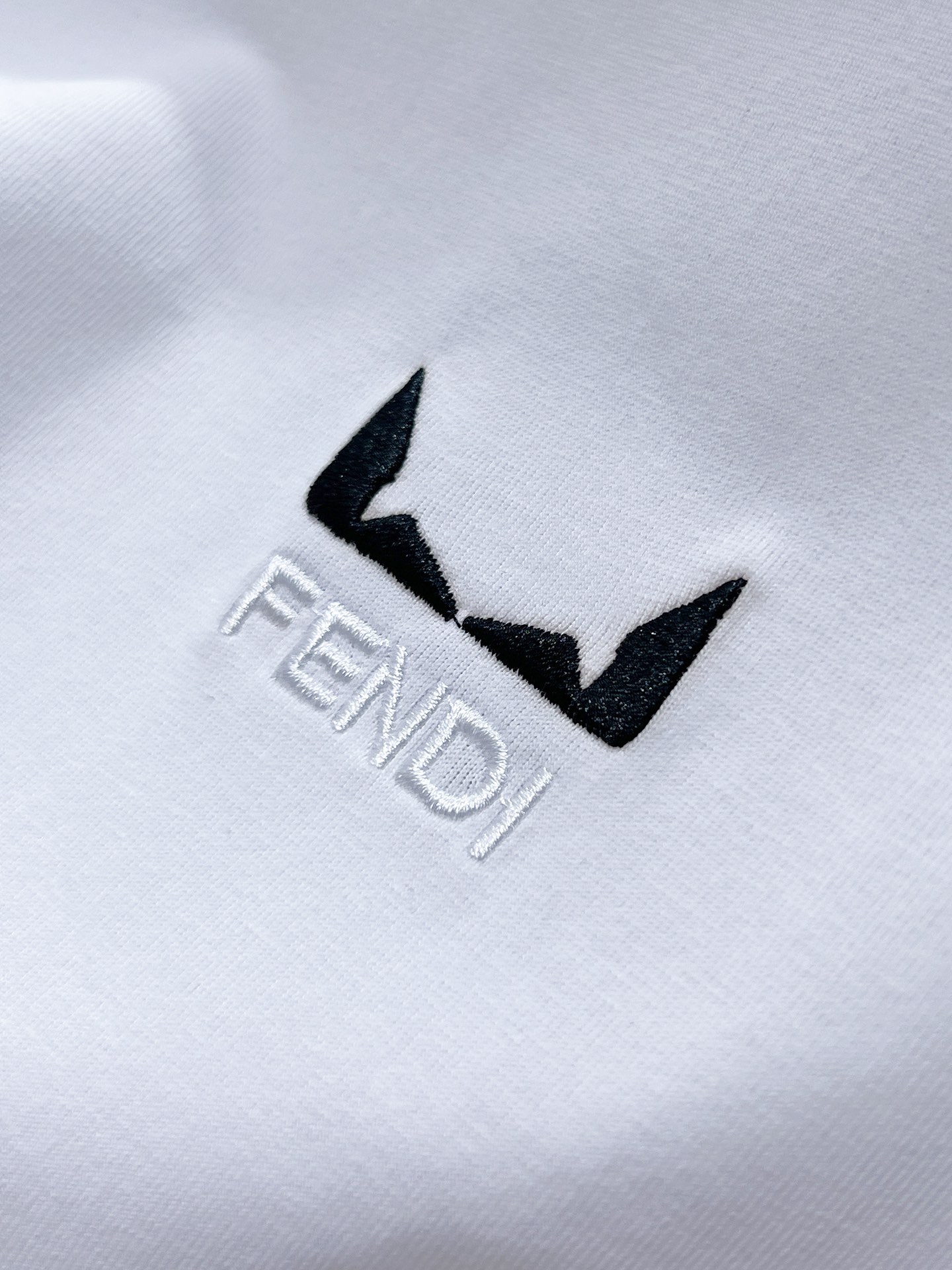 Fendi  T恤服装,fendi 5