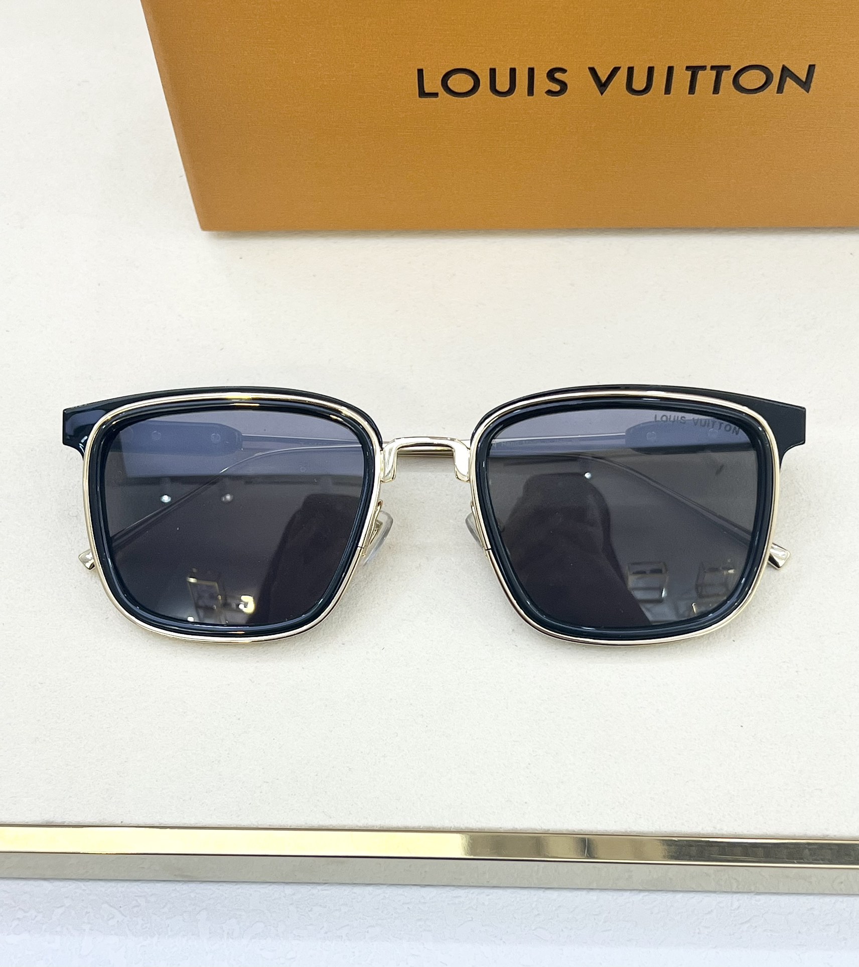 LOUISVUITTO*MODELZ1495USIZE53口21-145