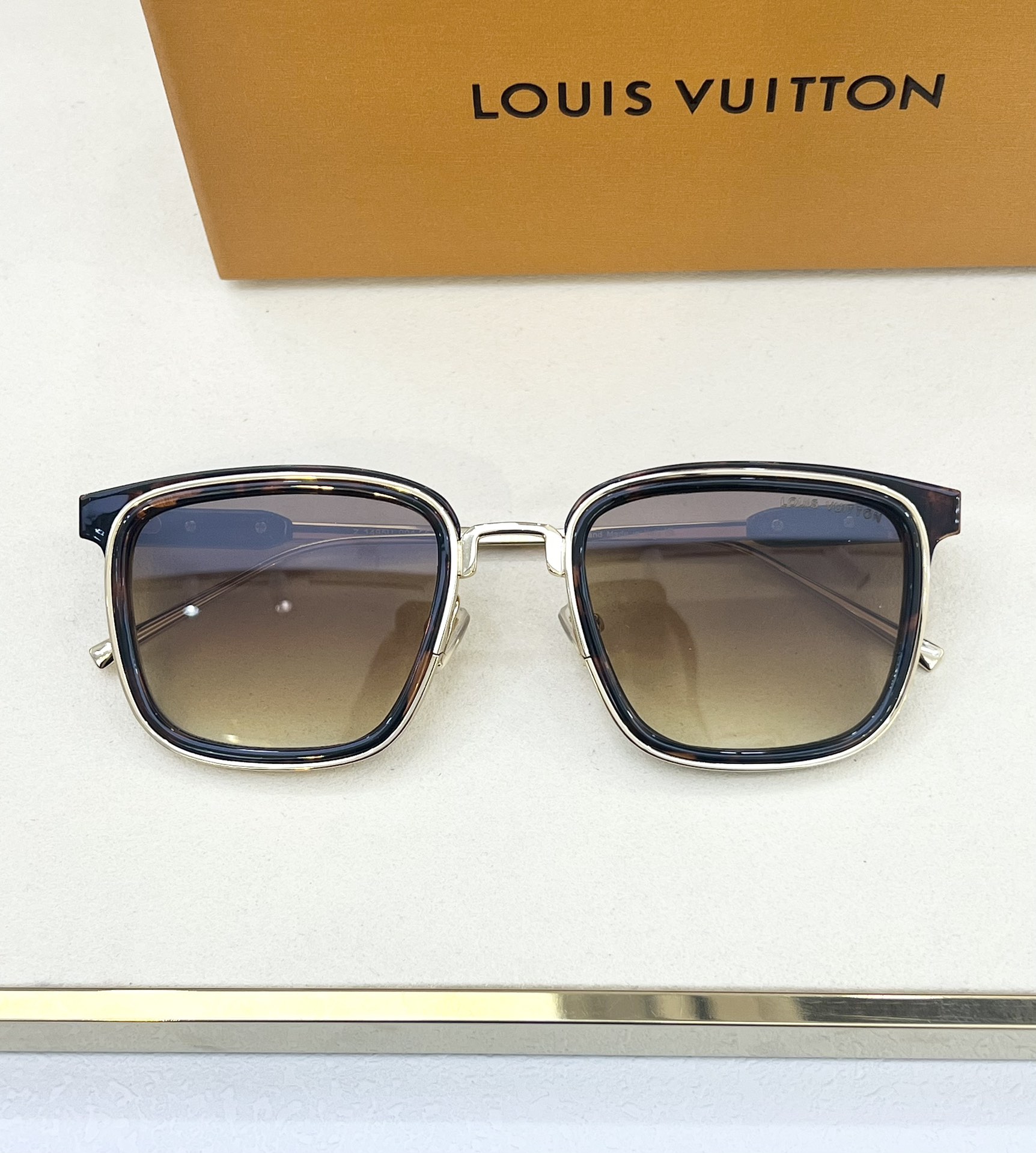 LOUISVUITTO*MODELZ1495USIZE53口21-145