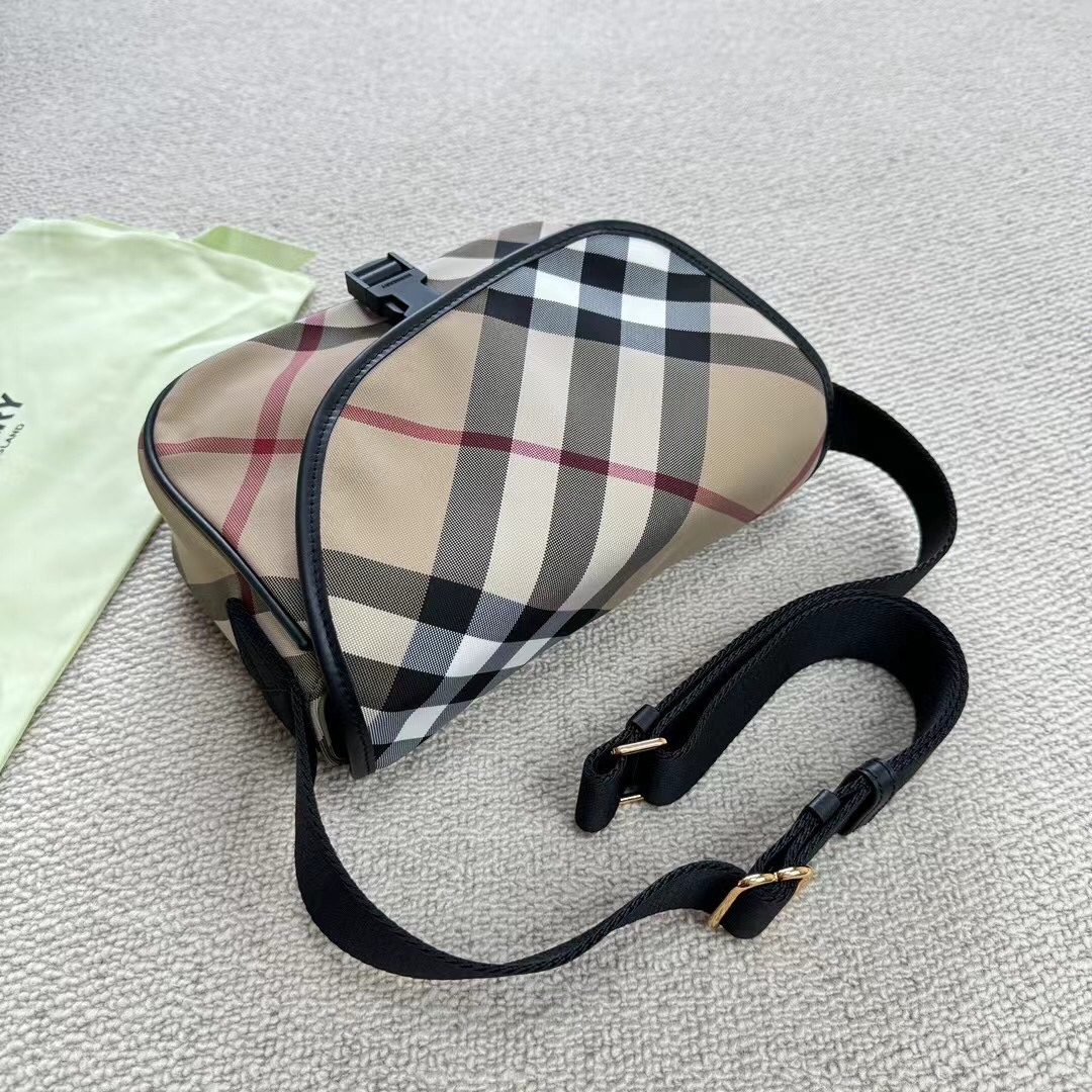 Burberry High-end details, real shots of deliveryBrothers and sisters, close your eyes and enterGoods crossbody bag, unisex, can be carried on th