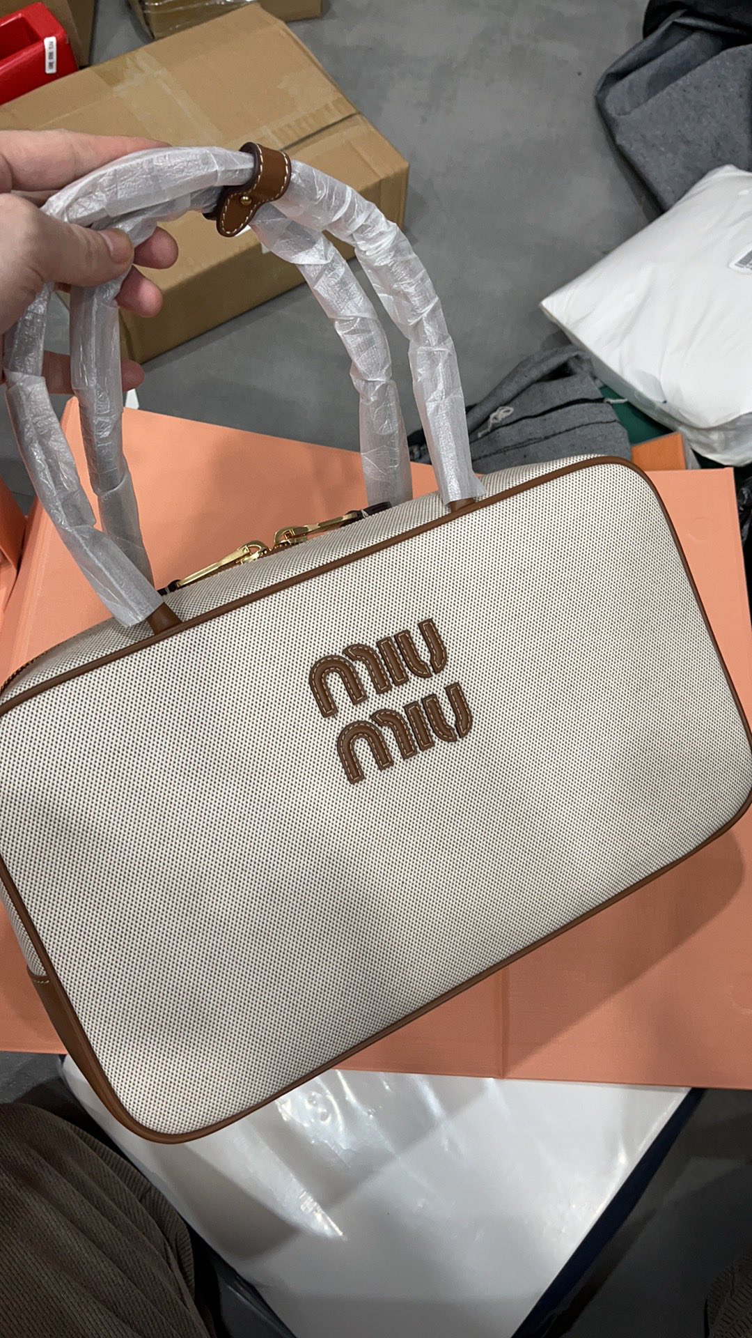 NO:179782,Genuine grade (original leather version) 5BB117 third-generation briefcase canvas model, large-scale product MIUMIU, miumiu19860909正品级（原厂皮版本）5BB117三代公文包帆布款,大厂货MIUMIU,miumiu,Bag