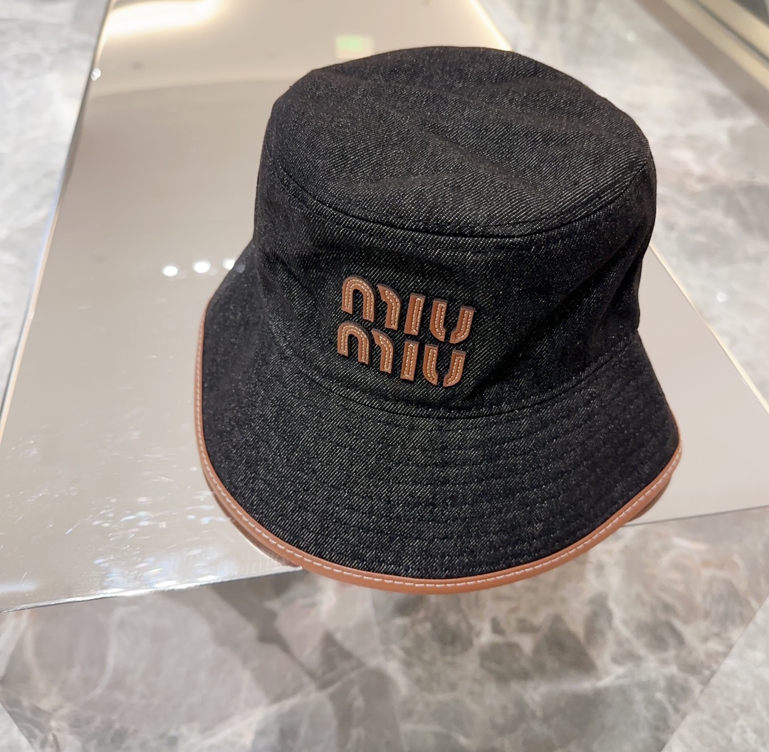 MiuMiu כובעים כובע דלי ניסקס קנבס