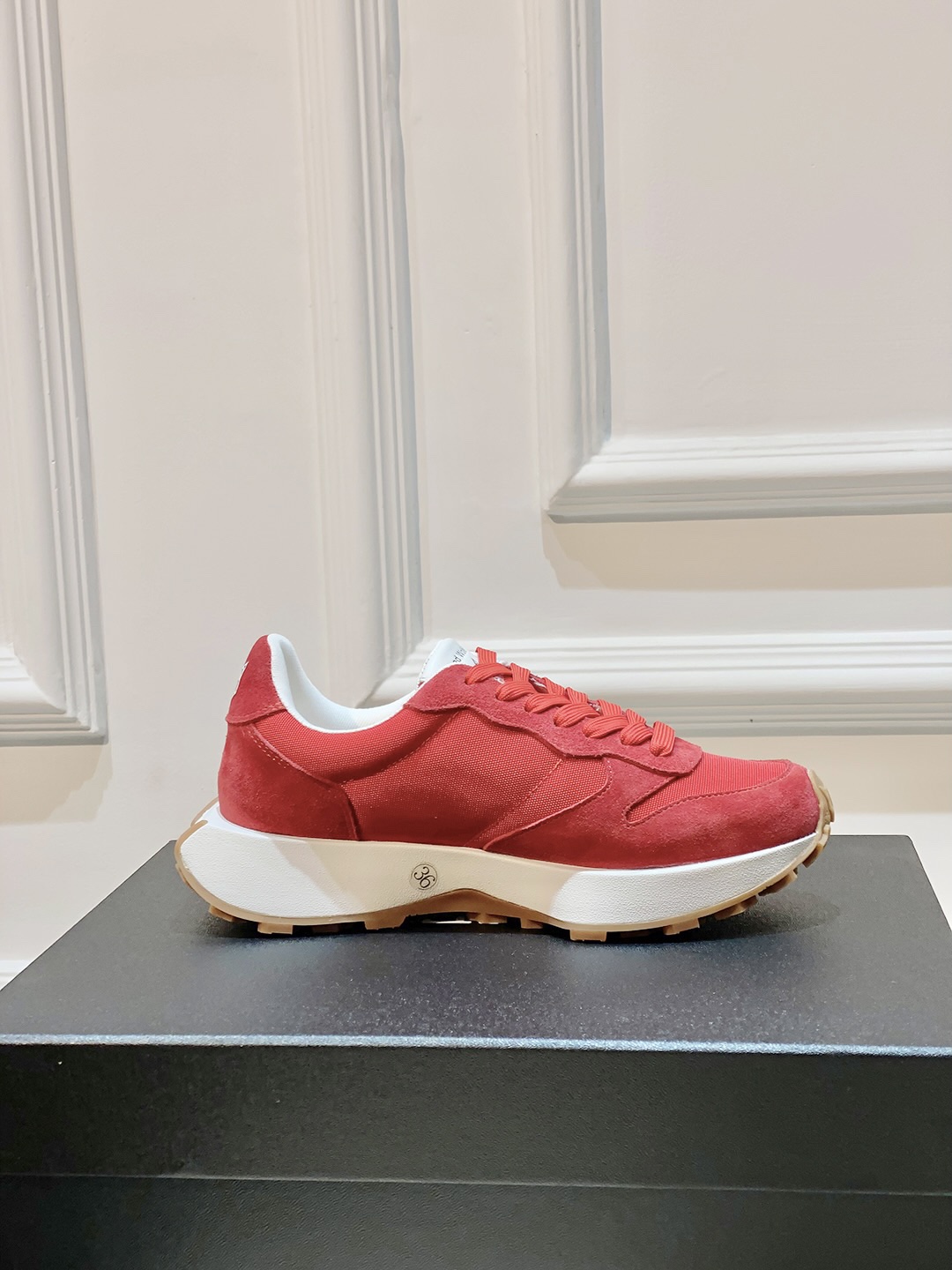 Luxurious Nakedwolf & Vital’s Sneakers Founded in UK 2017, Sheepskin Lined, Rubber Sole - 图片 4