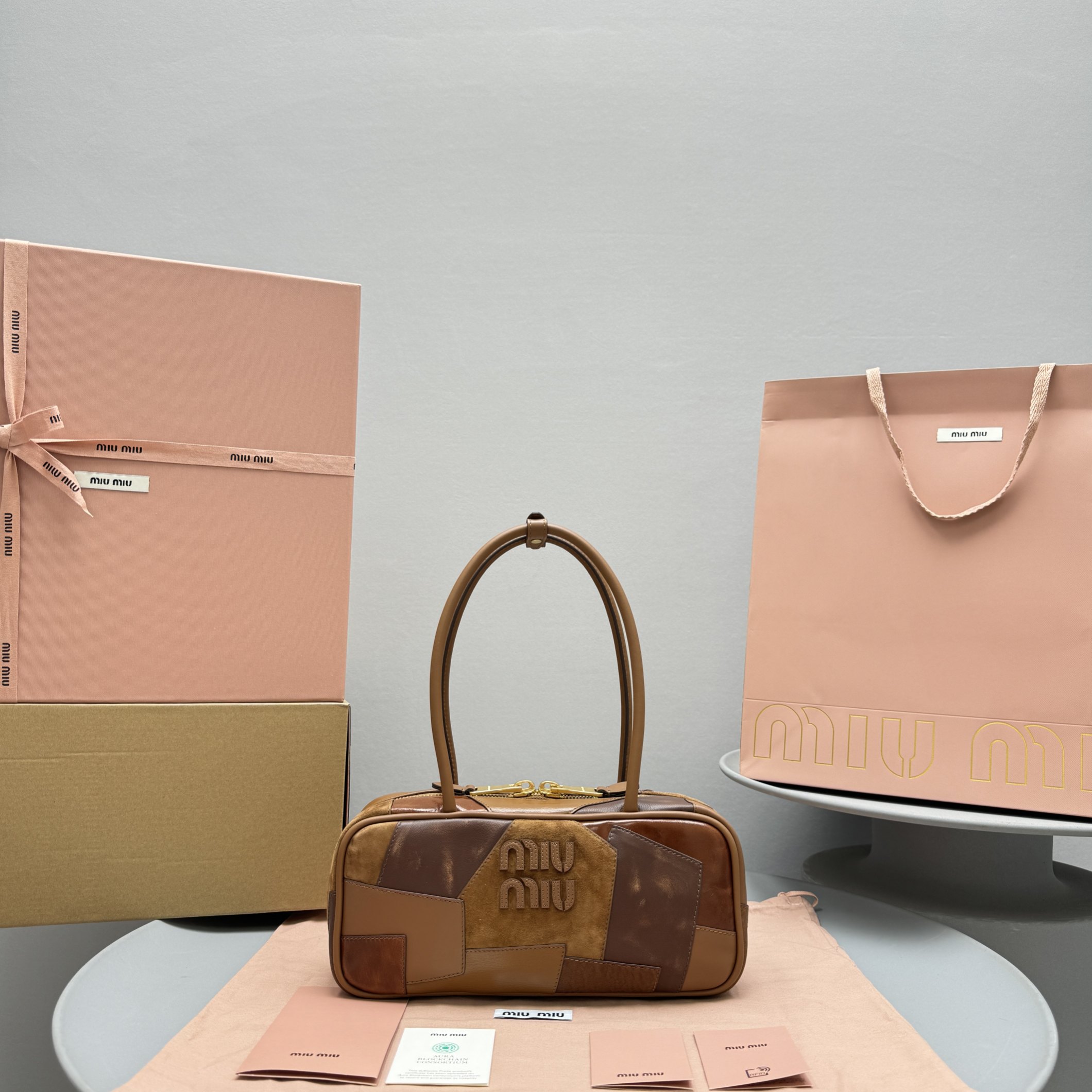 MiuMiu Taschen Umhängetaschen  & Schultertaschen Braun Spleißen