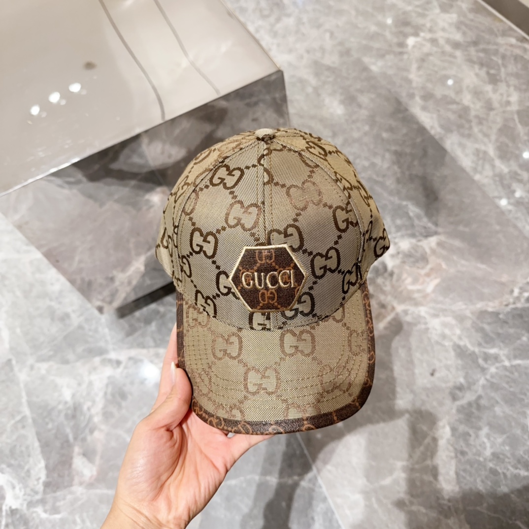 NO:200918,GUCCI's new simple embroidered baseball cap, very trendy!  Casual sports style, classic production, super easy to wear clothes!  Hat fisherman hat baseball hat knit hat, hat, gucci, espadrilles, hats19860909GUCCI 新款简约刺绣款棒球帽,很潮！休闲运动款,经典制作,超级好搭衣服！帽子渔夫帽棒球帽针织帽,帽子,gucci,espadrilles,hats,hat