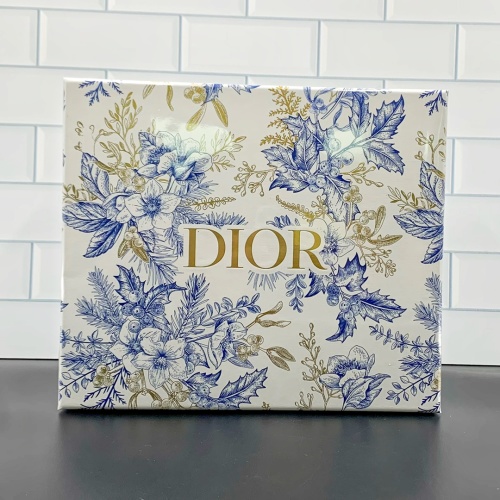 Dior J'adore 6-Piece Gift Set: Body Lotion, Perfume & More 1 Dior J'adore 6-Piece Gift Set: Body Lotion, Perfume & More