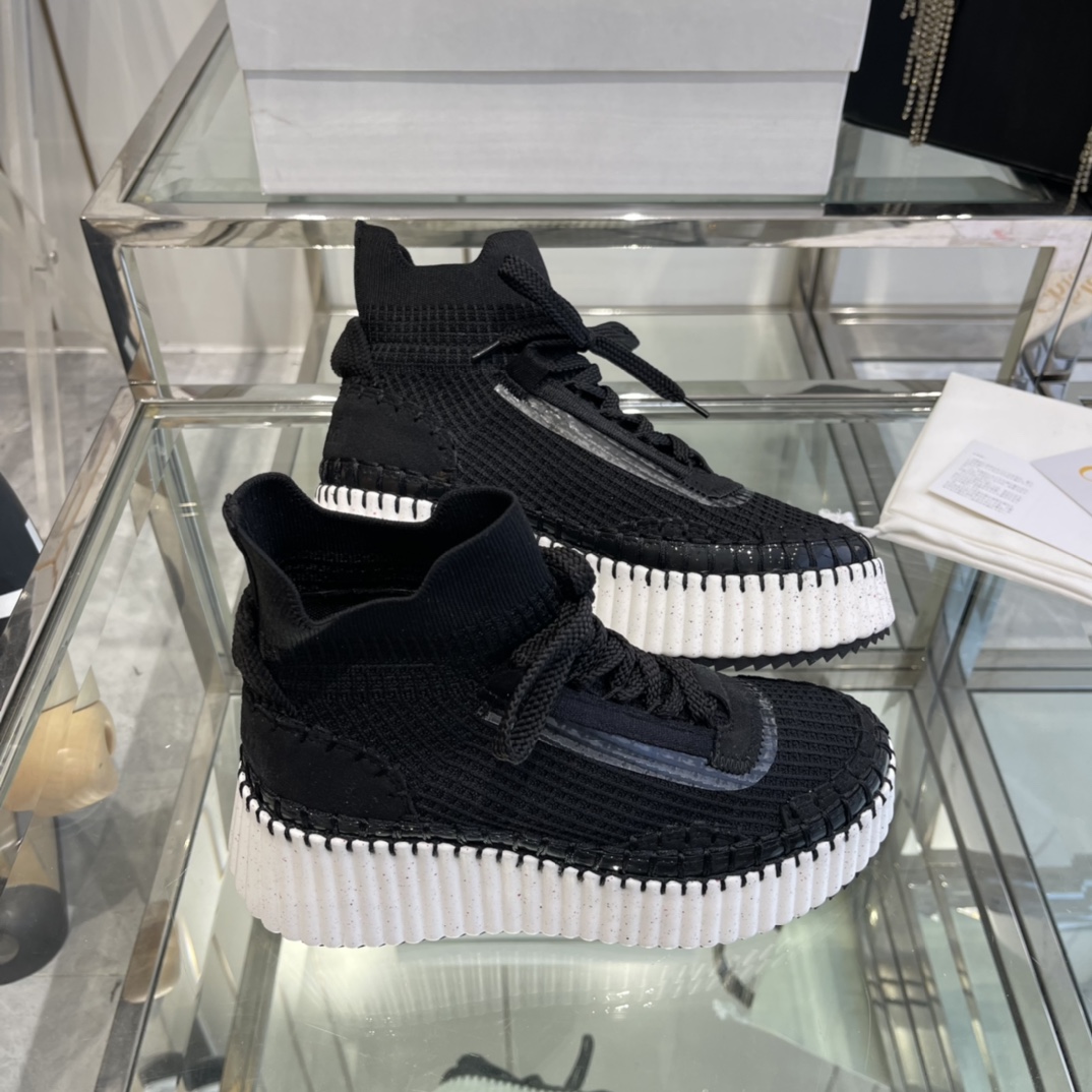 New Chloe 2024 Nama Sneaker: Eco-Friendly White Shoes Worn by Celebrities - 图片 8