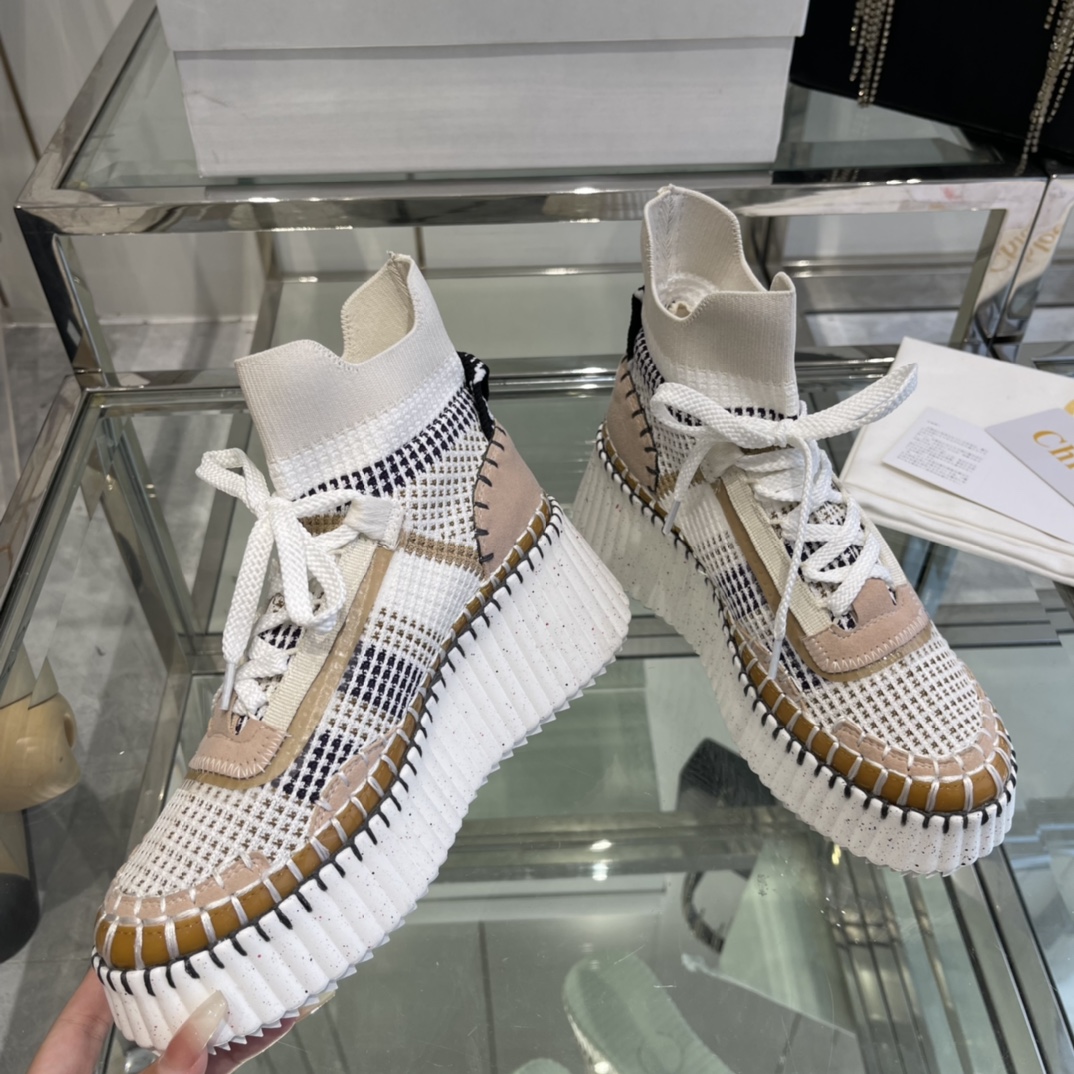 Eco-Friendly Hand-Sewn Chloe 2024 Nama Sneakers: Sustainable, Stylish, and Celeb-Approved - 图片 4
