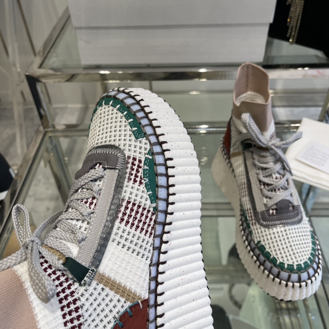 New Chloe 2024 Nama Sneaker: Eco-friendly Handmade White Shoes Worn by Celebrities - 图片 5
