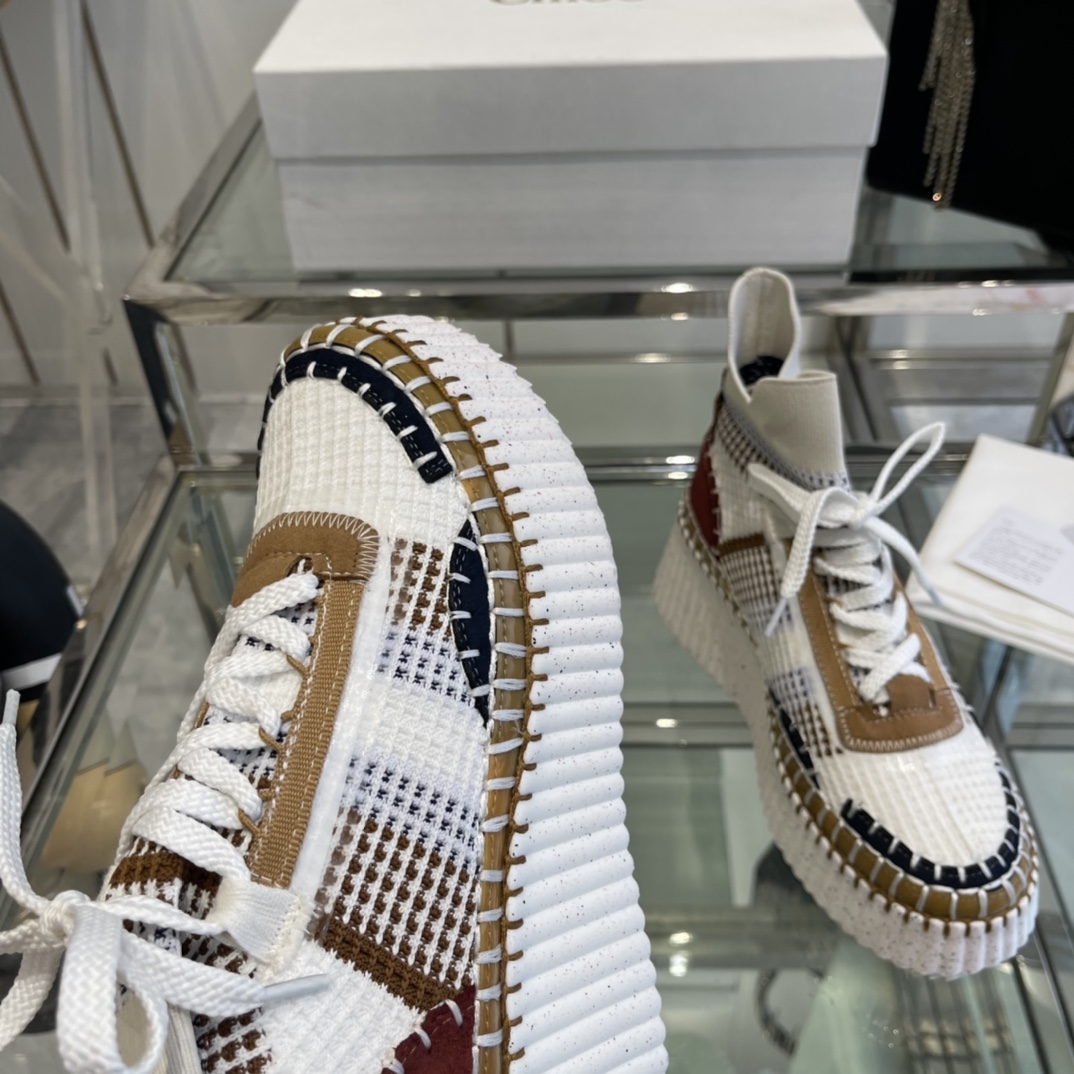 New Chloe 2024 Nama Sneakers: Eco-Friendly, Hand-Sewn, Celebrity-Approved White Shoes - 图片 5