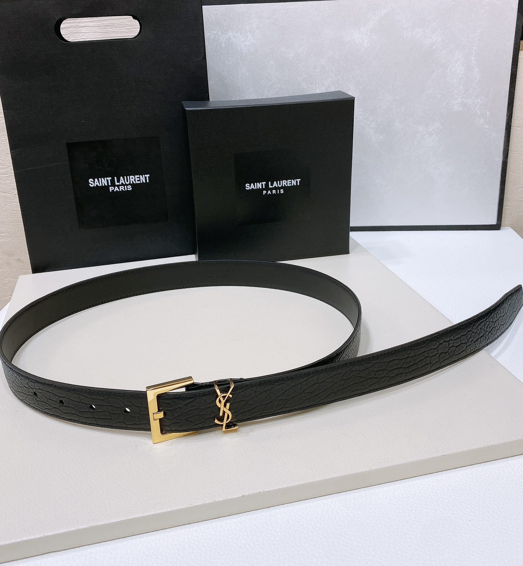Saint Laurent ysl SalnT.LAuRENT.PARIS.