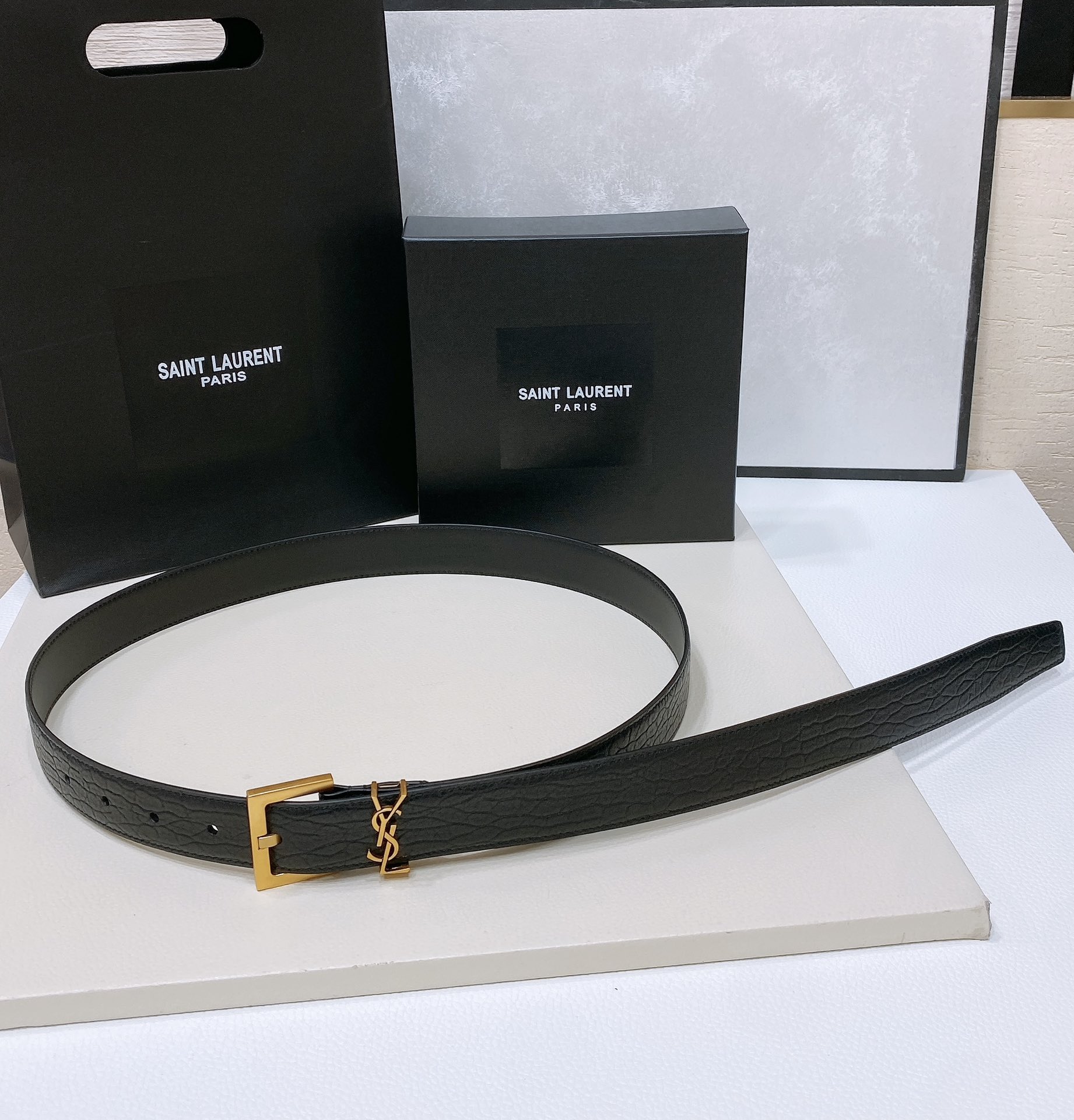 Saint Laurent ysl SalnT.LAuRENT.PARIS.