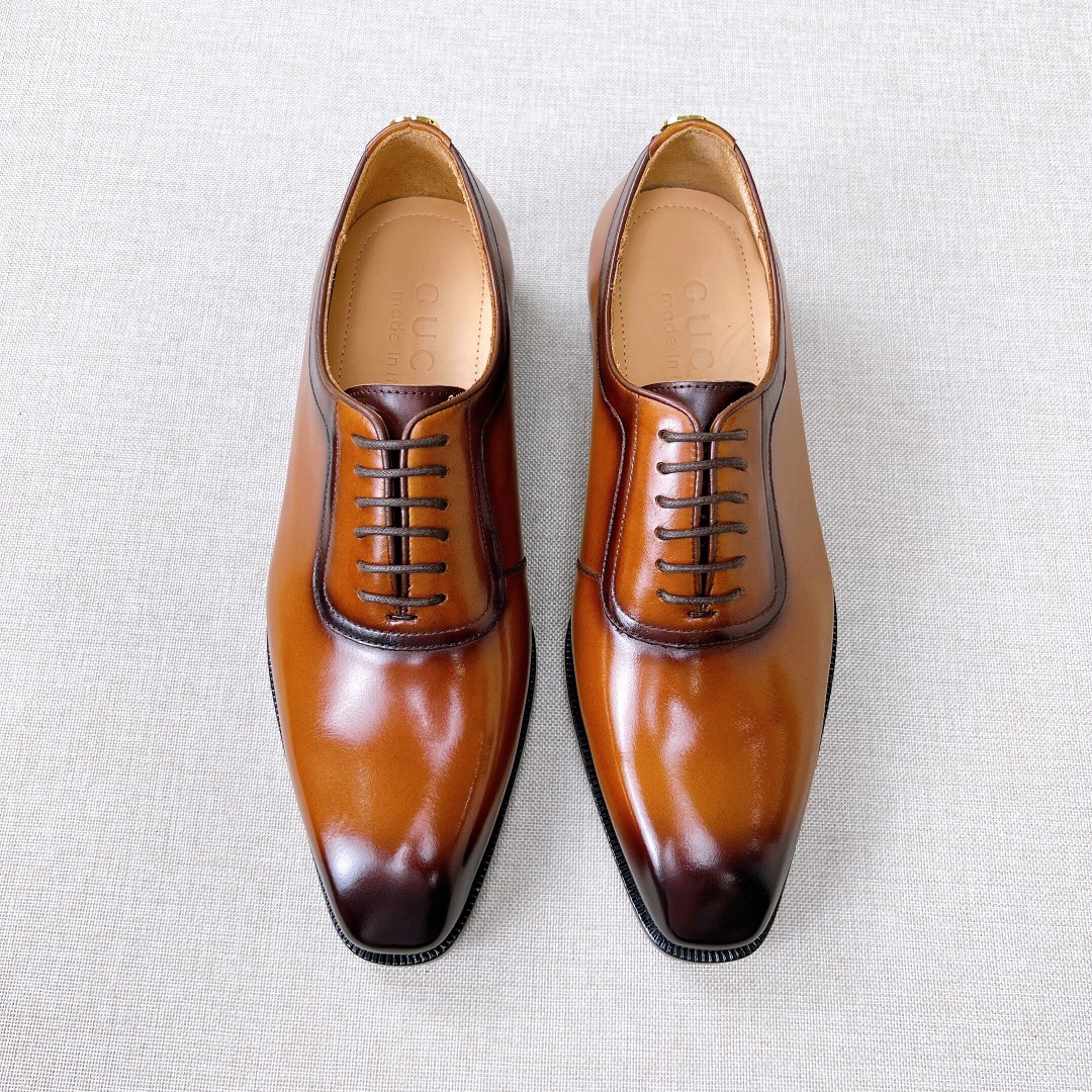 NO:679735,[G*] Original order - Purchasing agent level - G men's black Web GG pattern formal leather shoes - Upper material, imported polished cowhide with classic double G original fasteners - Inner foot pads are all made of imported cowhide - Original customized leather outsole, -Size 39-44 (38,45. Customized, non-refundable and non-exchangeable) -,,cowhide,Leather soles19860909【G*】原单 -代购级别 -G男士黑色Web GG图案 正装皮鞋 -鞋面材质,进口擦色牛皮搭配经典双G原单扣件 -内里垫脚 均用进口牛皮 -原版定制真皮大底, -Size 39-44（38,45.订制不退不换） -,,cowhide,Leather soles,Men's shoes