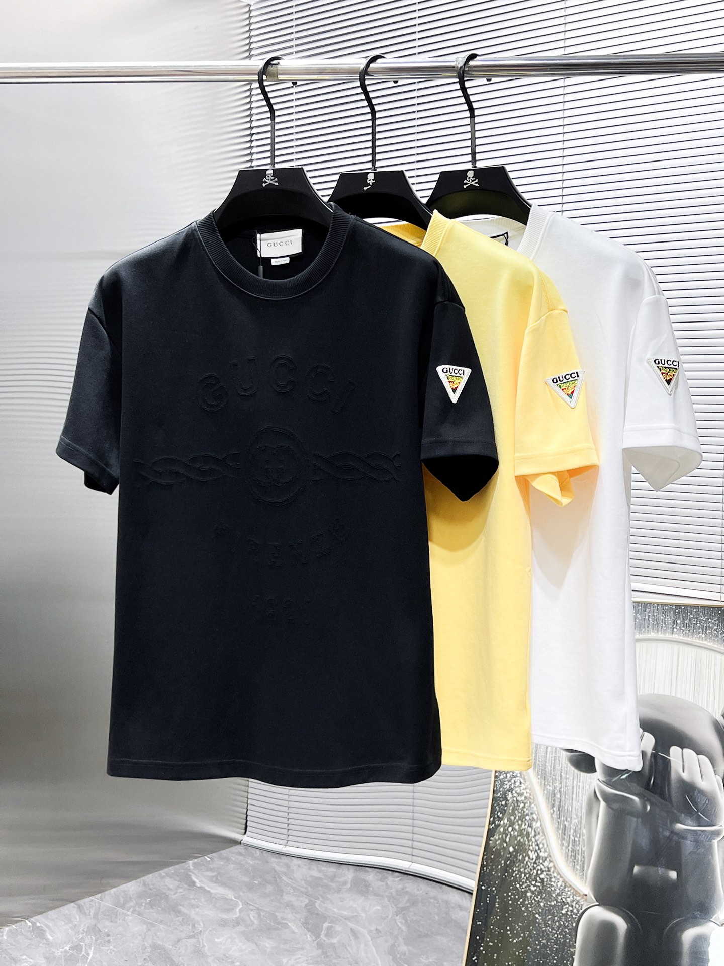    古奇  GUCCI  新款 圆领 短袖 T恤 体恤 半袖 ，高端版本！专柜定制面料 透气舒适度高，