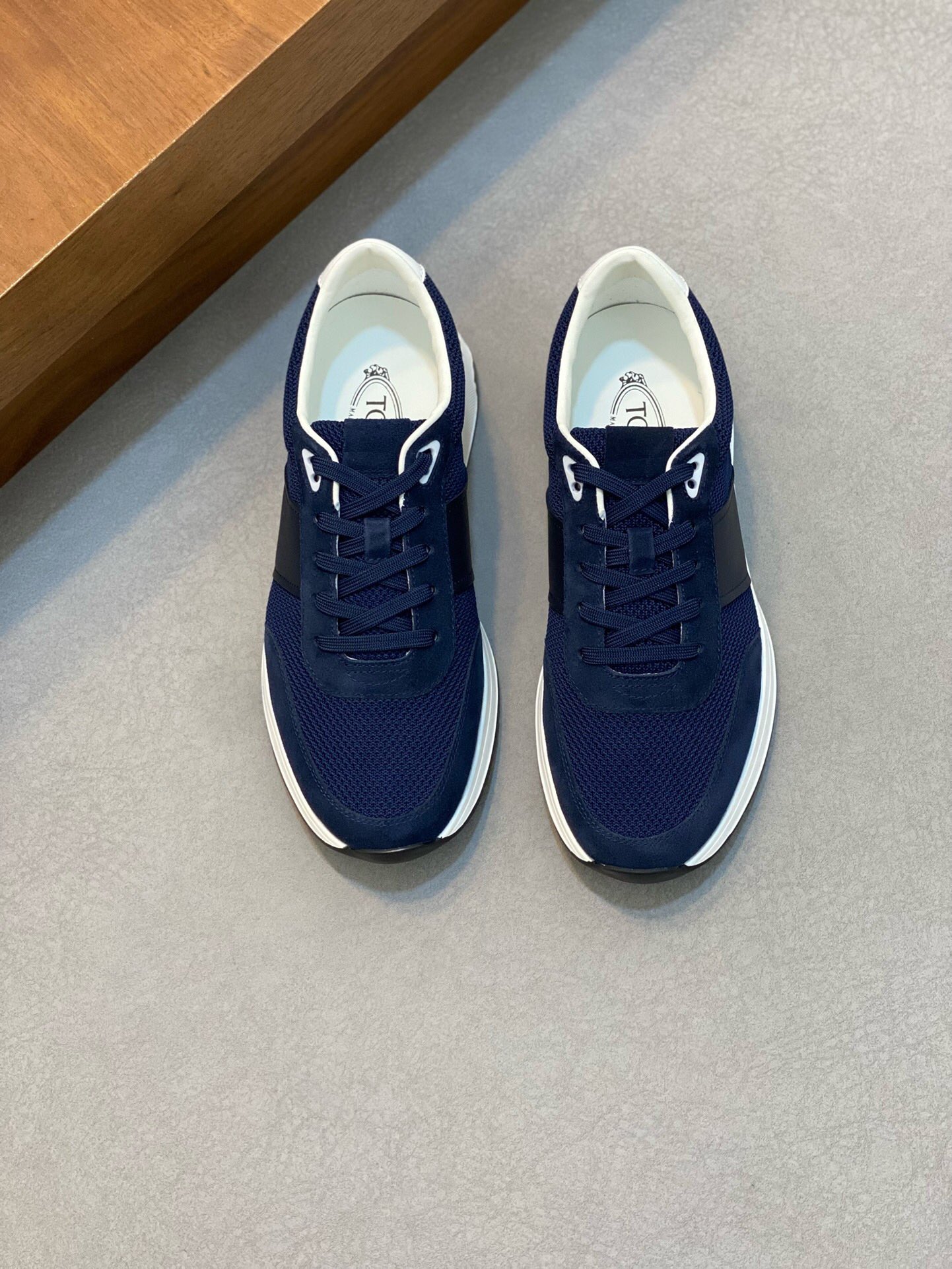 NO:216741,Brand TOD'S color original color matching 38-44 custom made 45 price Material Todds men's new style casual shoes Original single quality, first layer cowhide splicing breathable flying weaving, breathable Comfortable mesh inner cowhide foot pads, extremely strong leather texture original outsole Comfortable footwear Lightweight, TOD'S casual shoes, Tod's, cowhide19860909品牌TOD'S 颜色原版配色 码数38-44定做45 价格 材质托德斯男士 新款 休闲鞋 原单品质、采用头层牛皮拼接透气飞织搭配、透气 舒适 网布内里牛皮垫脚、皮质感极强原版大底 上脚舒适 轻便,TOD'S 休闲鞋,Tod's,cowhide,Men's shoes