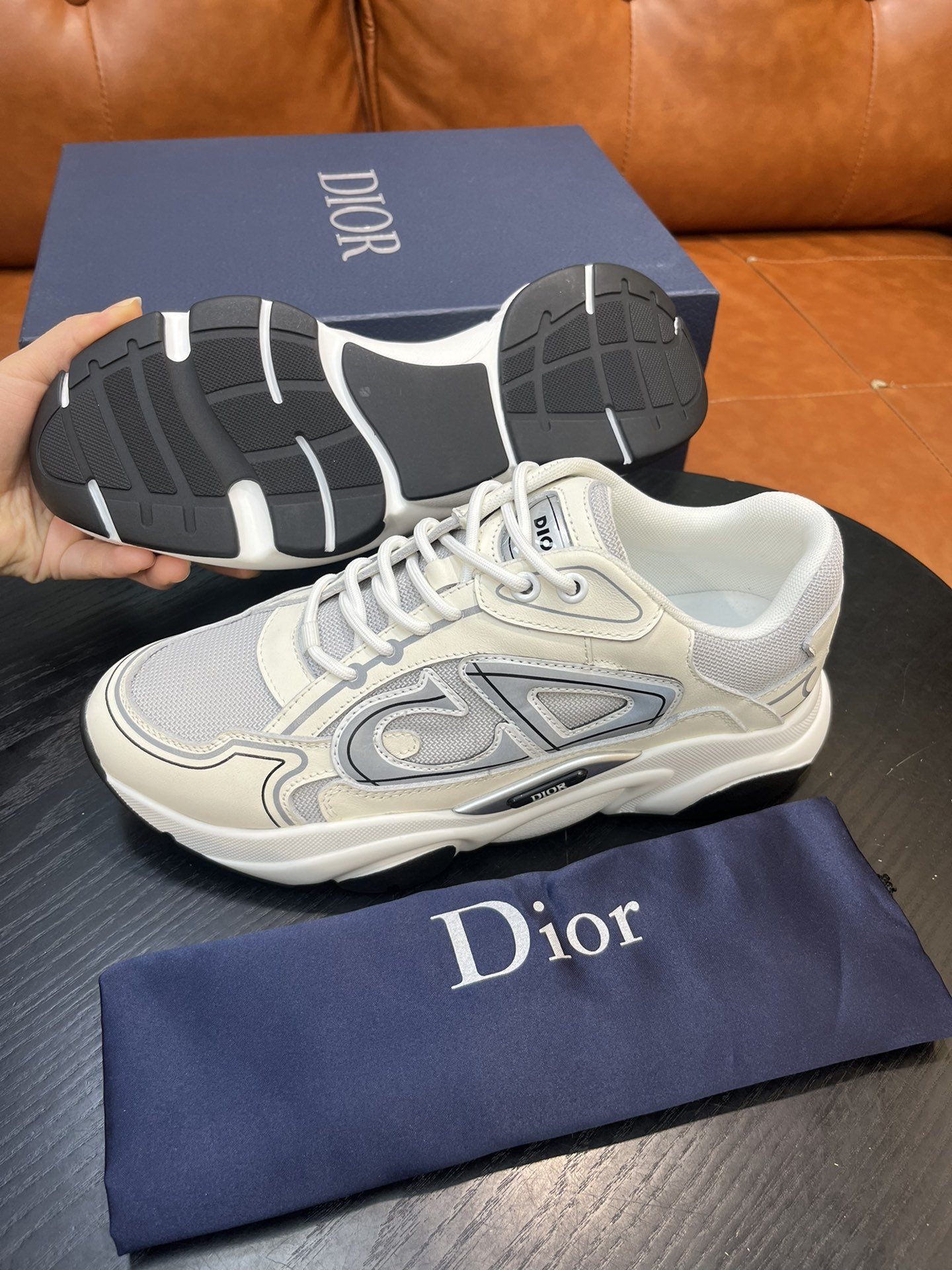 Dior B22 Men's Fashion Sneakers - Retro-Inspired, Low-Top Design 4 i1716351360 2905 2