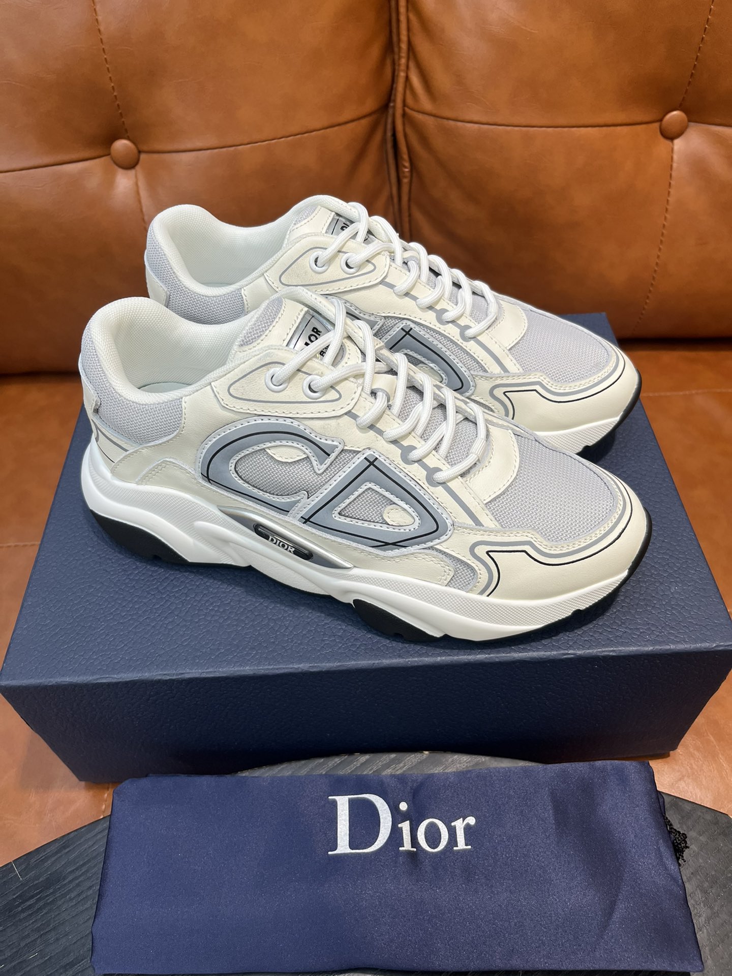 Dior B22 Men's Fashion Sneakers - Retro-Inspired, Low-Top Design 10 i1716351360 3754 8