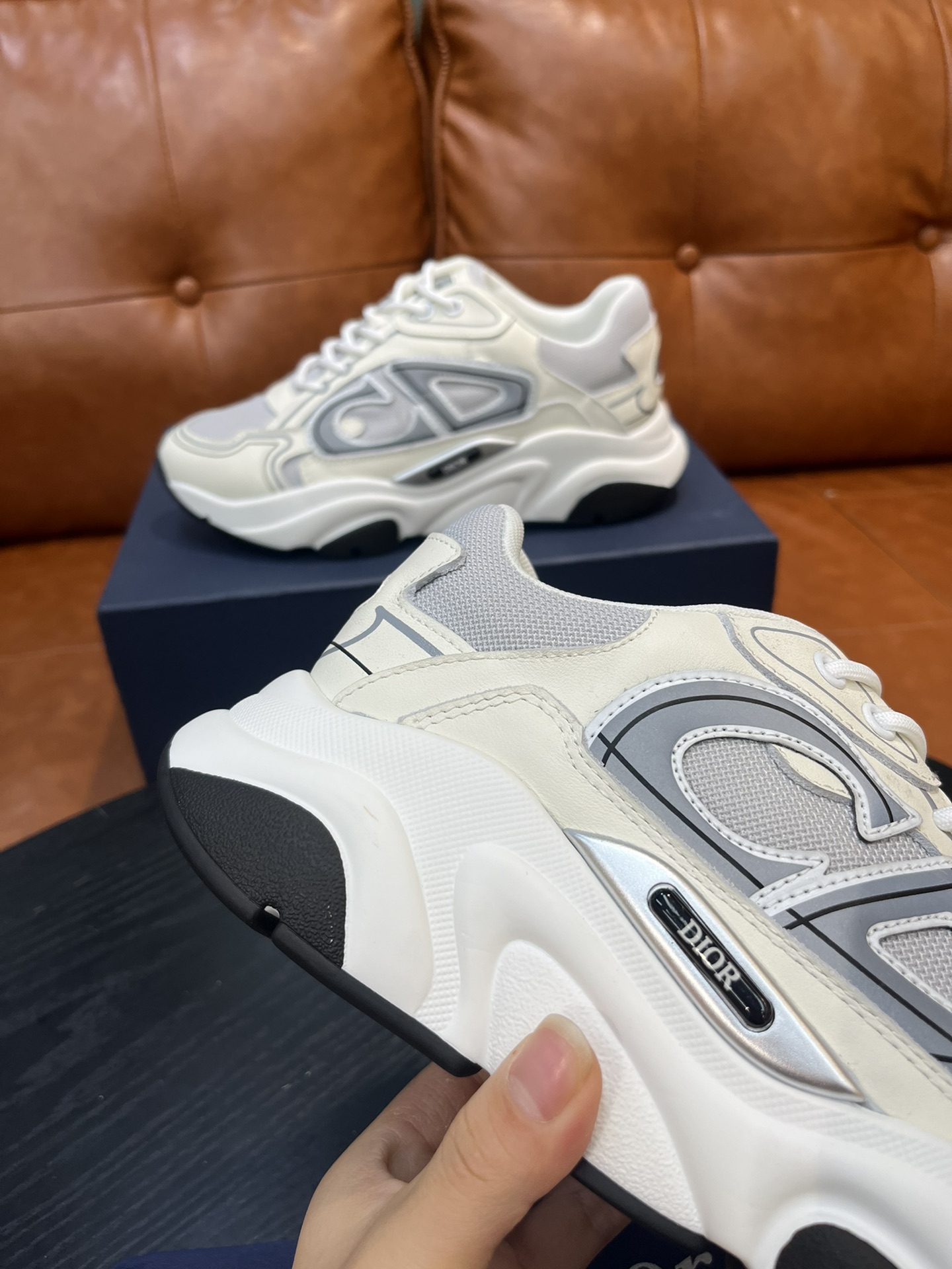 Dior B22 Men's Fashion Sneakers - Retro-Inspired, Low-Top Design 6 i1716351360 8670 4