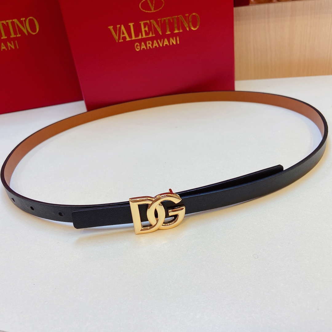 D&G Douga’s Belt: Banner’s Double-Sided Calf Belt with DG Cross-Letter Print - 图片 6