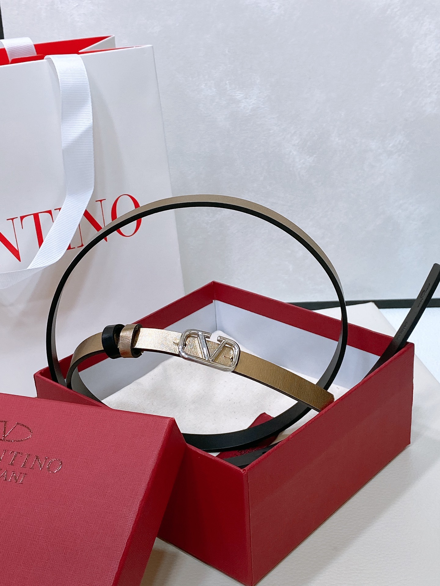 [Valentino Belts] Valentino VALENTINOVLOGOSIGNATURE can be worn on both s