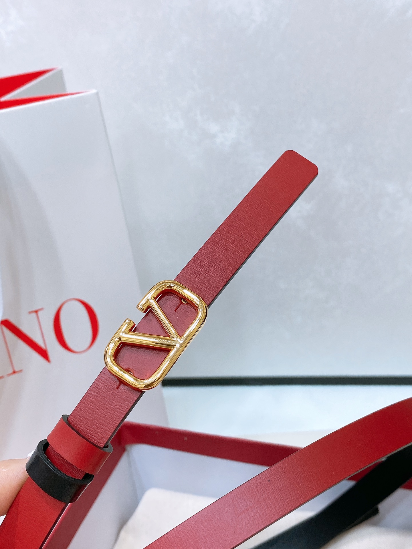 VLOGO Signature Metal Valet Belt Buckle: 1cm Width, In-House Skin, Blang Tips. - 图片 3