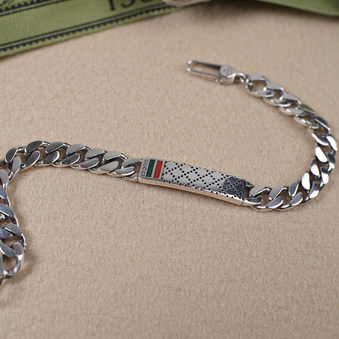 Gucci Sterling Silver Bracelet with Red and Green Double G Motif 2 i1716437572 838 0