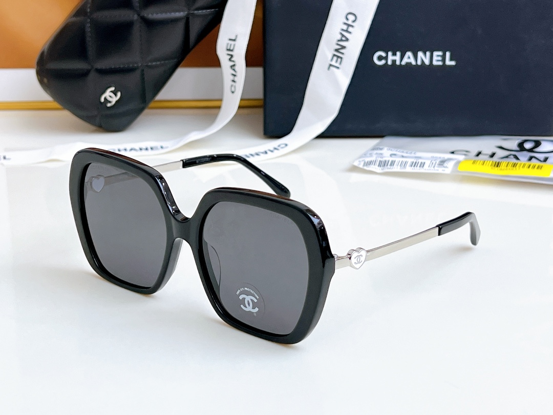 CHANEL高版本model5521size56-17-140新品小爱心墨镜