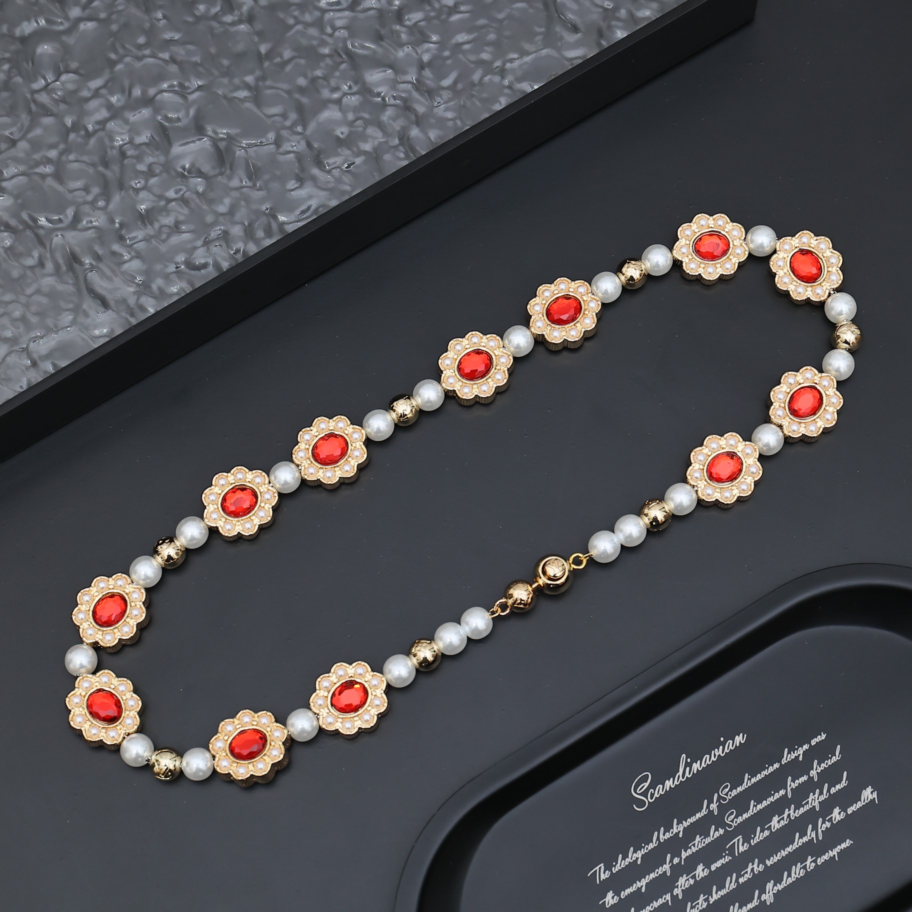 Louis Vuitton Jewelry Necklaces & Pendants Gold Yellow Unisex