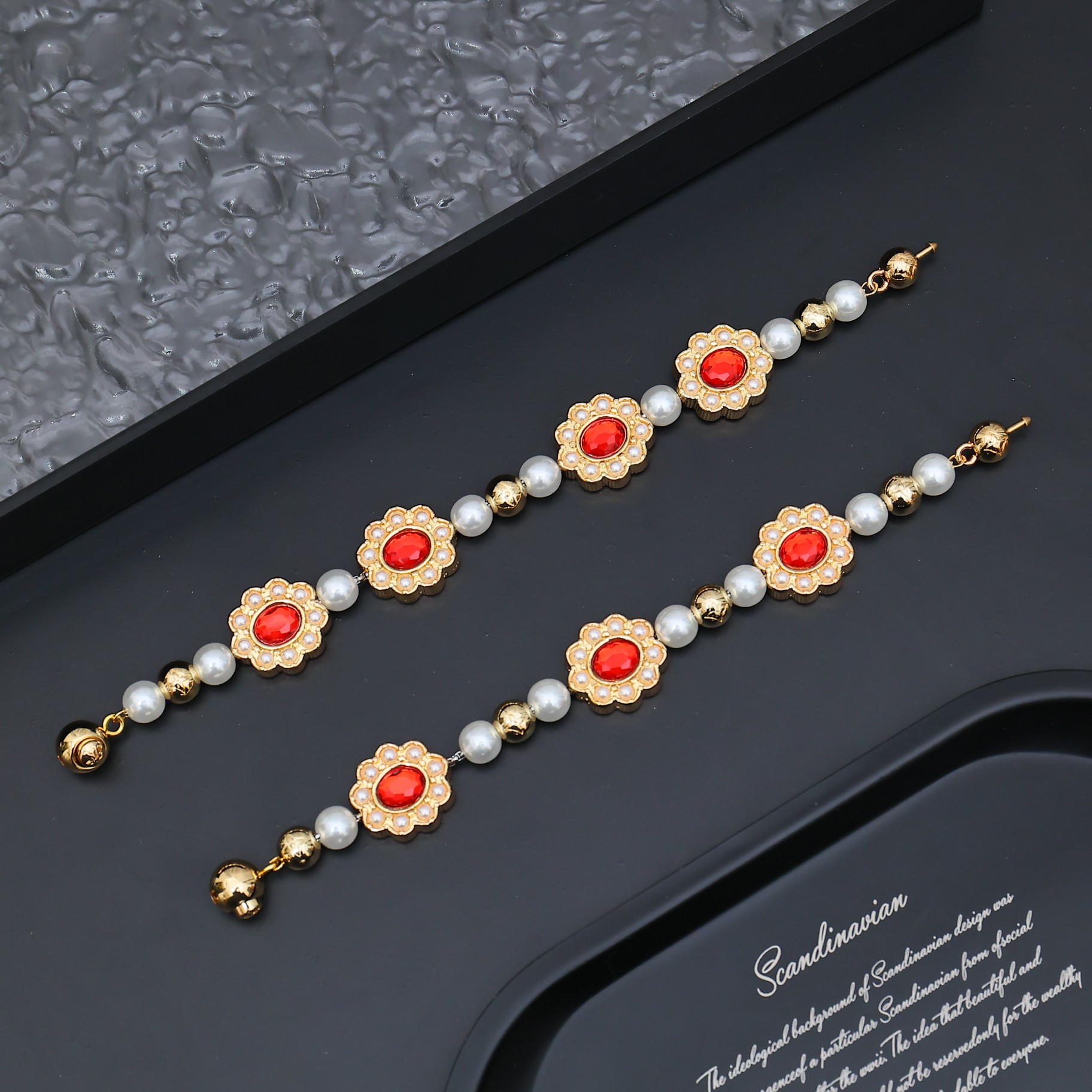 Louis Vuitton Jewelry Necklaces & Pendants Gold Yellow Unisex
