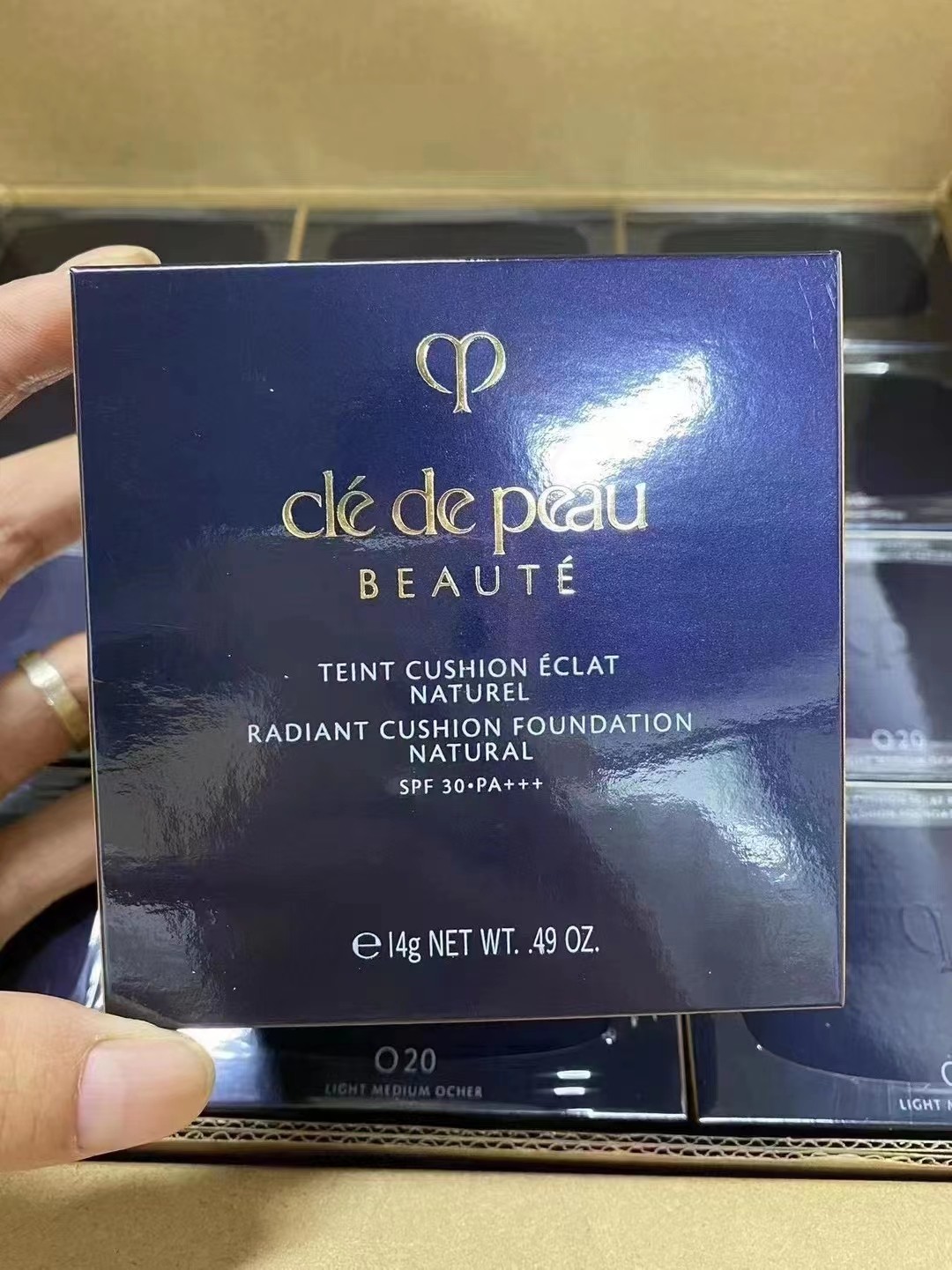 105. CPB Radiant Cushion Foundation Square 14g/Mingtong version 🔜 Mingtong version. High quality❗️3 colors: l10#, O10#…