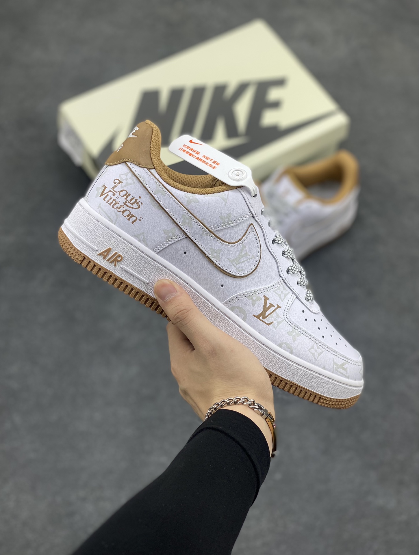 Air Jordan Force 1 الأحذية الأحذية الرياضية Air Jordan الأحذية الكاجوال أفضل نمط جديد نسخة طبق الأصل
 الكاكي أعلى منخفض