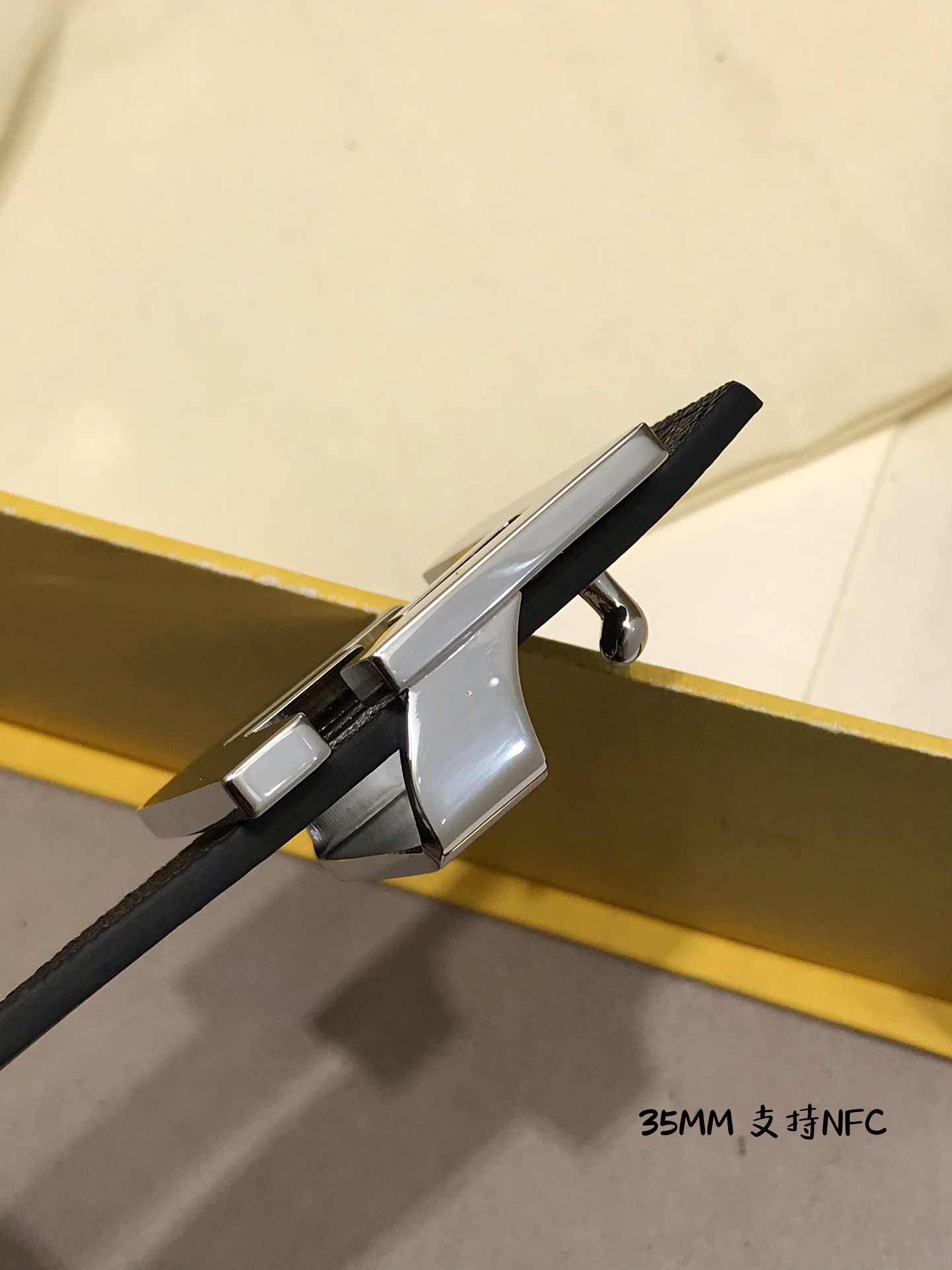 💯💯配送专柜包装 打孔针  新款 FD 宽35MM 支持NFC 芯片扫描，标志造型宽皮带，原版钌钯镀色铆